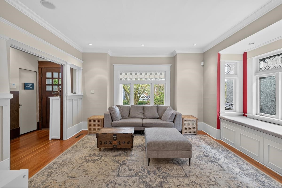 4195 15Th Avenue W, Vancouver, BC