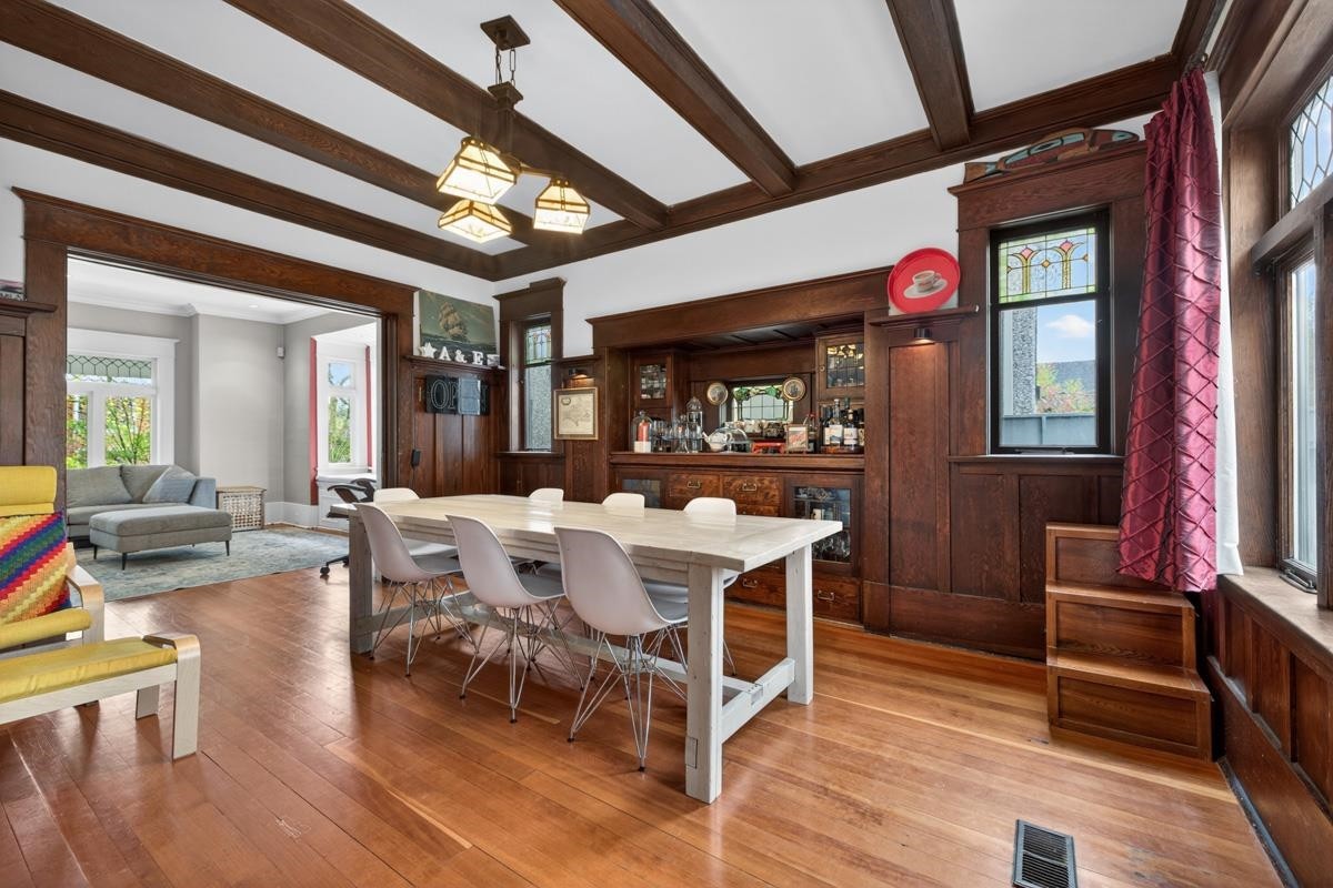 4195 15Th Avenue W, Vancouver, BC