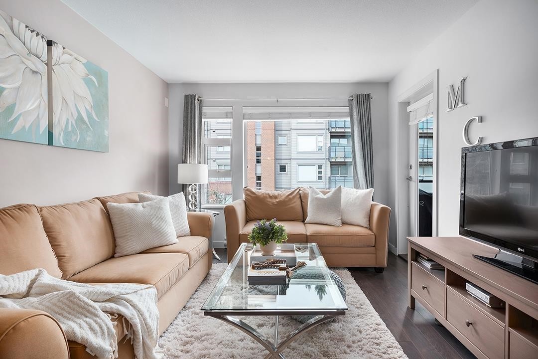 301-1673 Lloyd Avenue, North Vancouver, BC