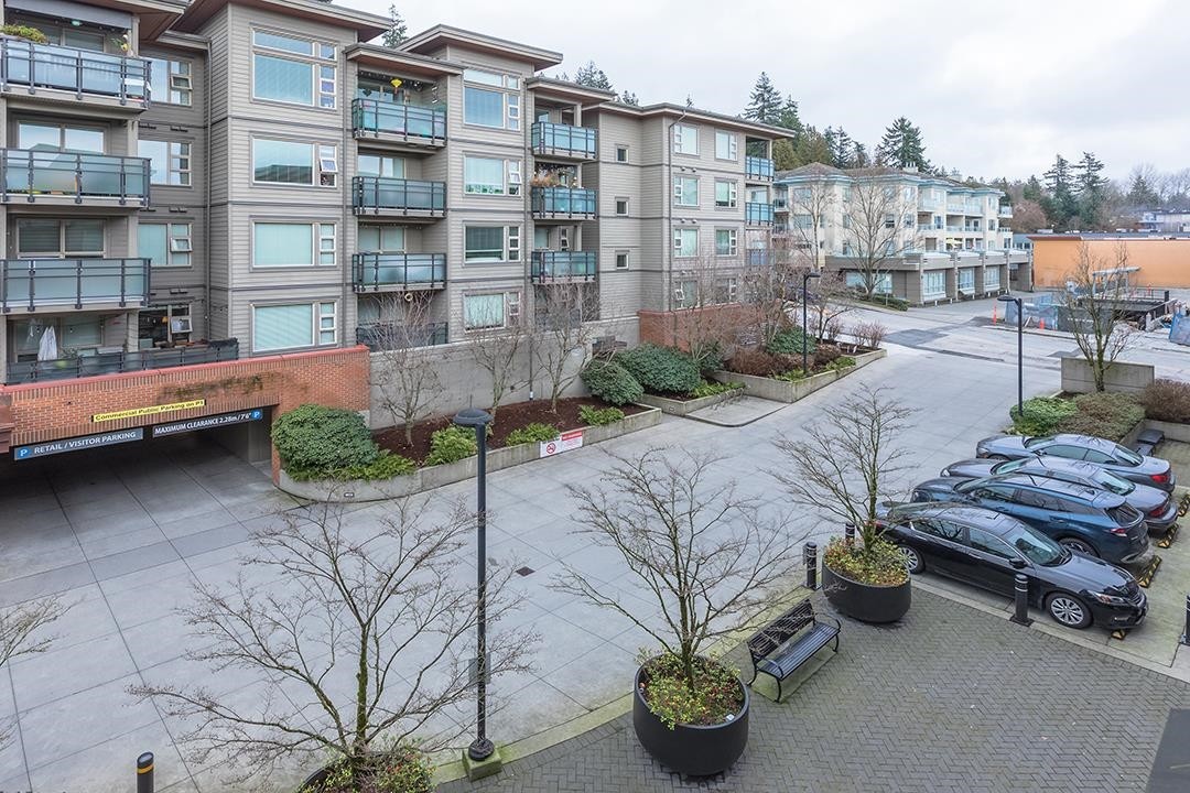 301-1673 Lloyd Avenue, North Vancouver, BC