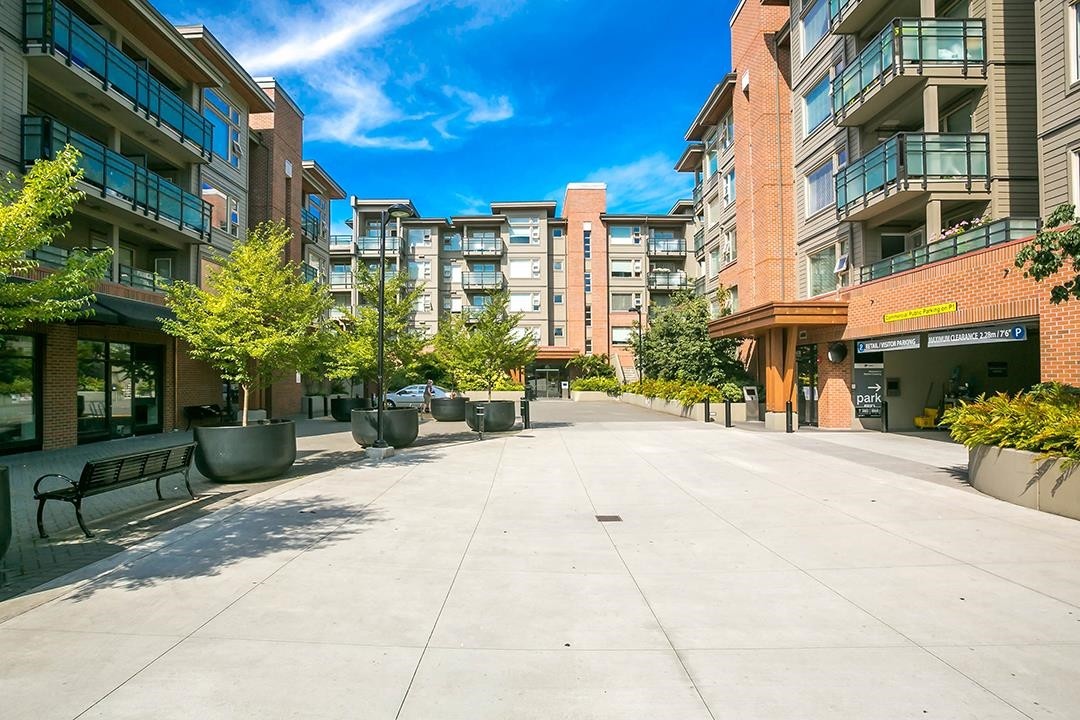 301-1673 Lloyd Avenue, North Vancouver, BC