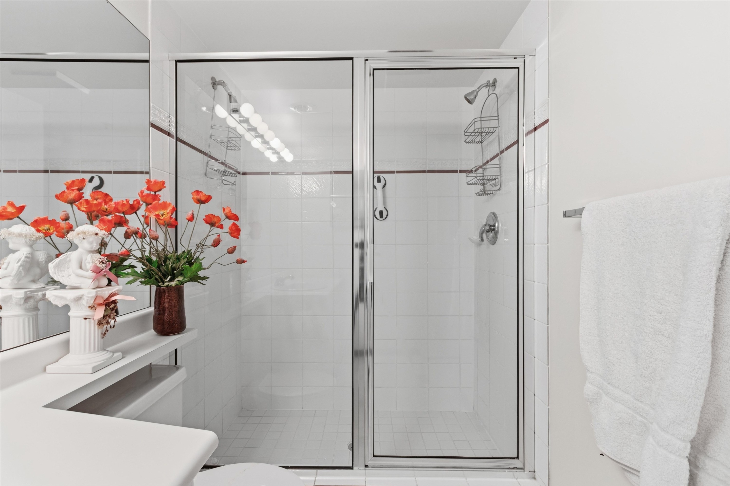 211-3250 Broadway W, Vancouver, BC