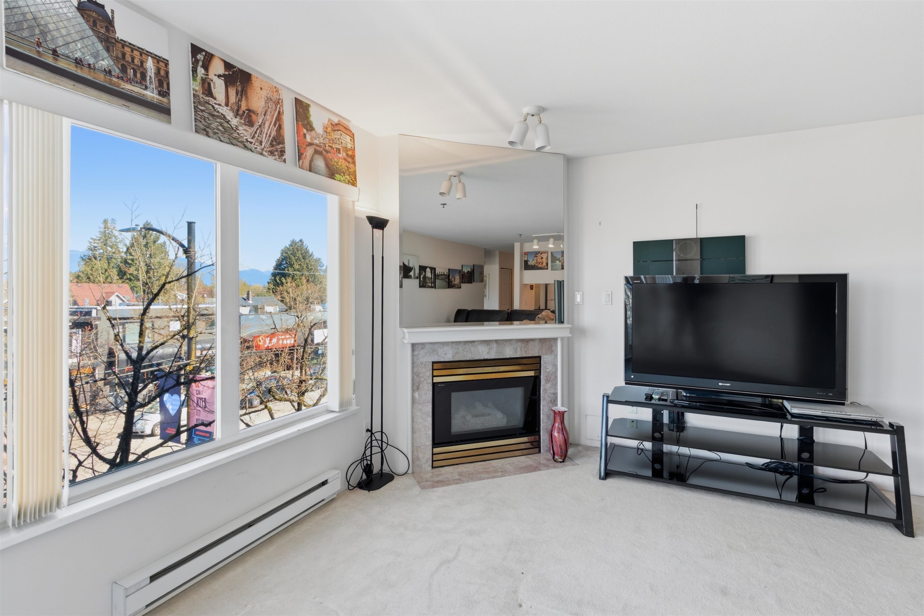211-3250 Broadway W, Vancouver, BC