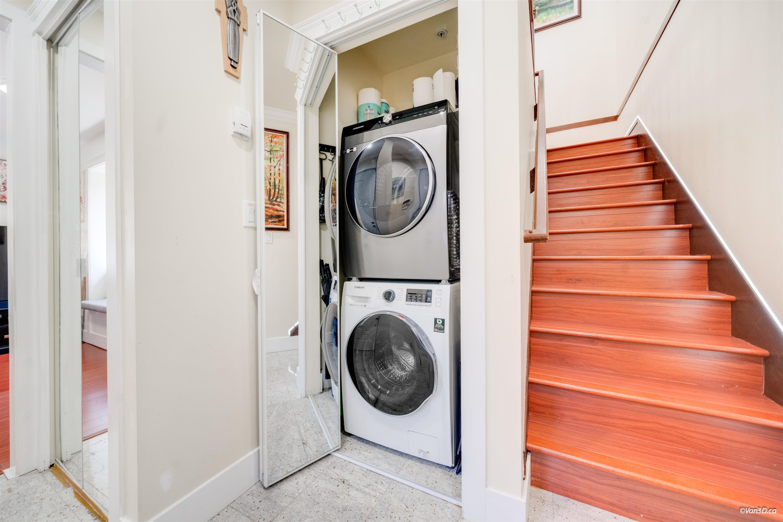 1023 8Th Avenue E, Vancouver, BC