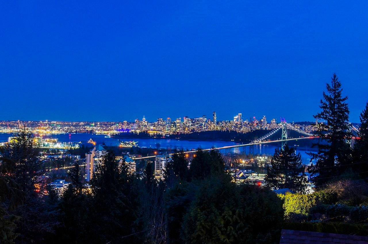 817 Younette Drive, West Vancouver, BC