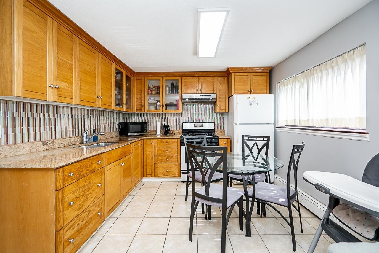1650 Rochester Avenue, Coquitlam, BC