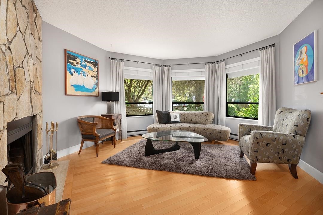 805 14Th Avenue W, Vancouver, BC