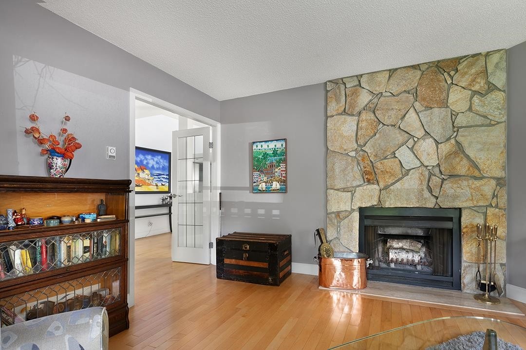 805 14Th Avenue W, Vancouver, BC