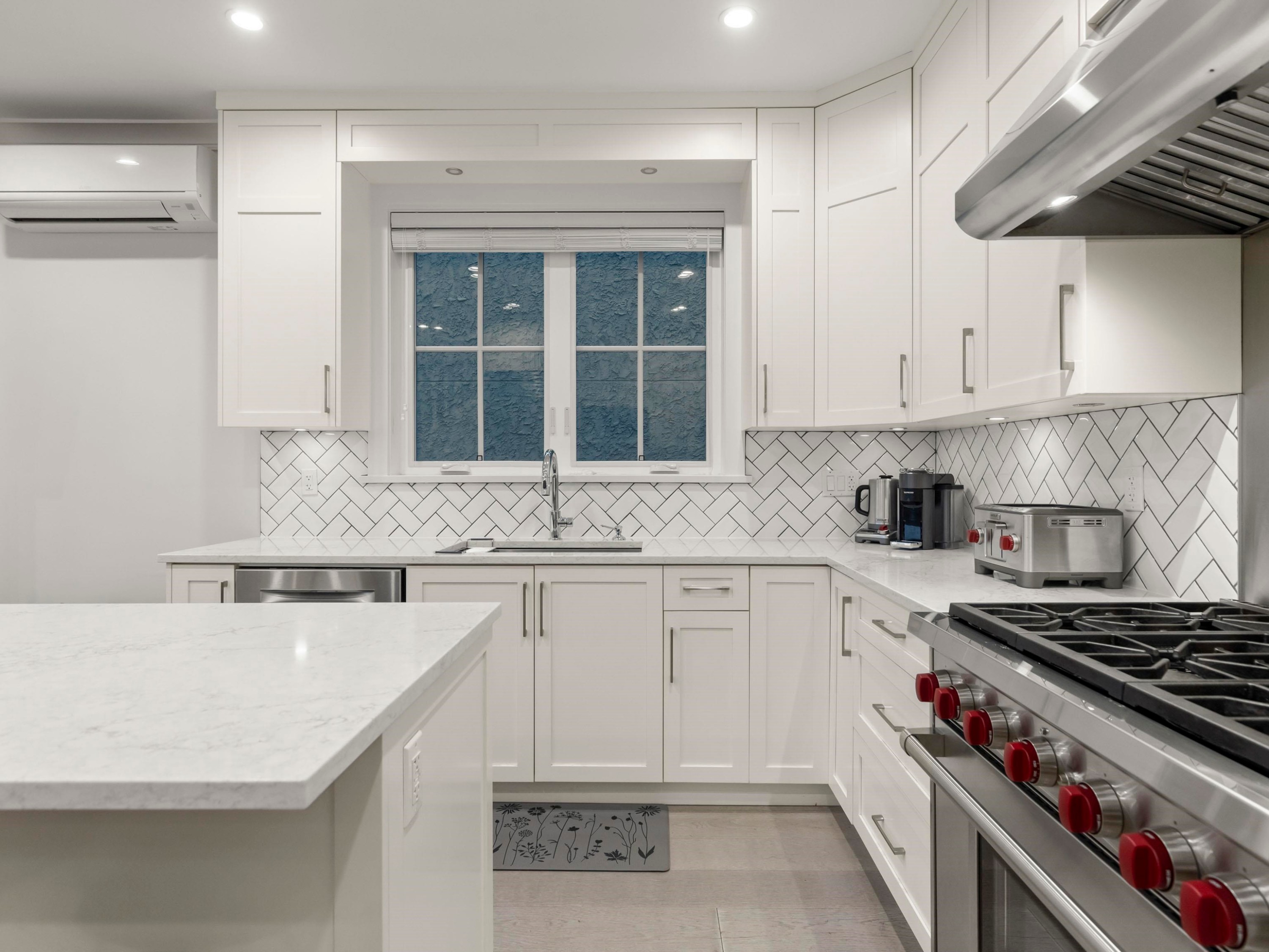 554 10Th Avenue E, Vancouver, BC