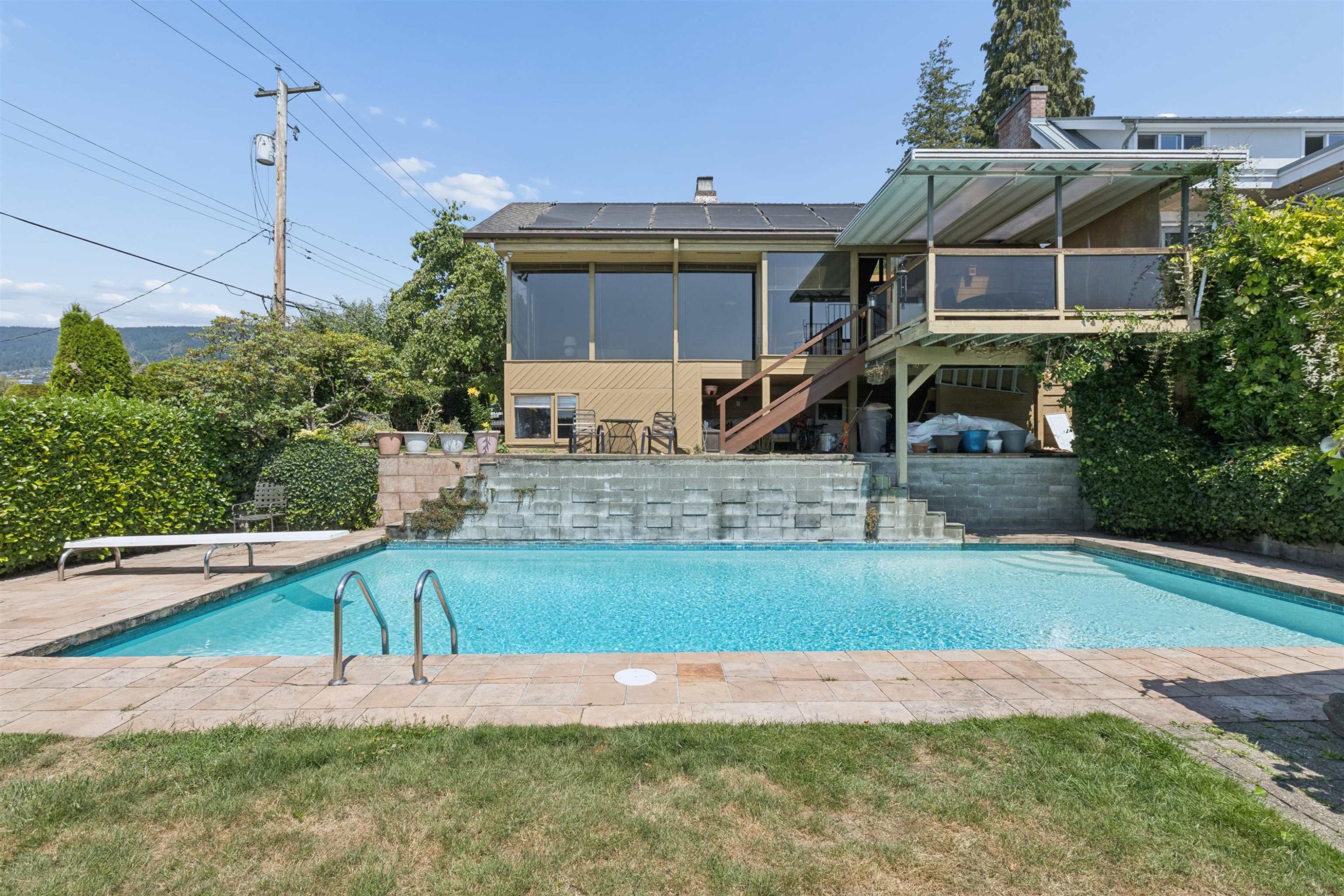 1092 Duchess Avenue, West Vancouver, BC