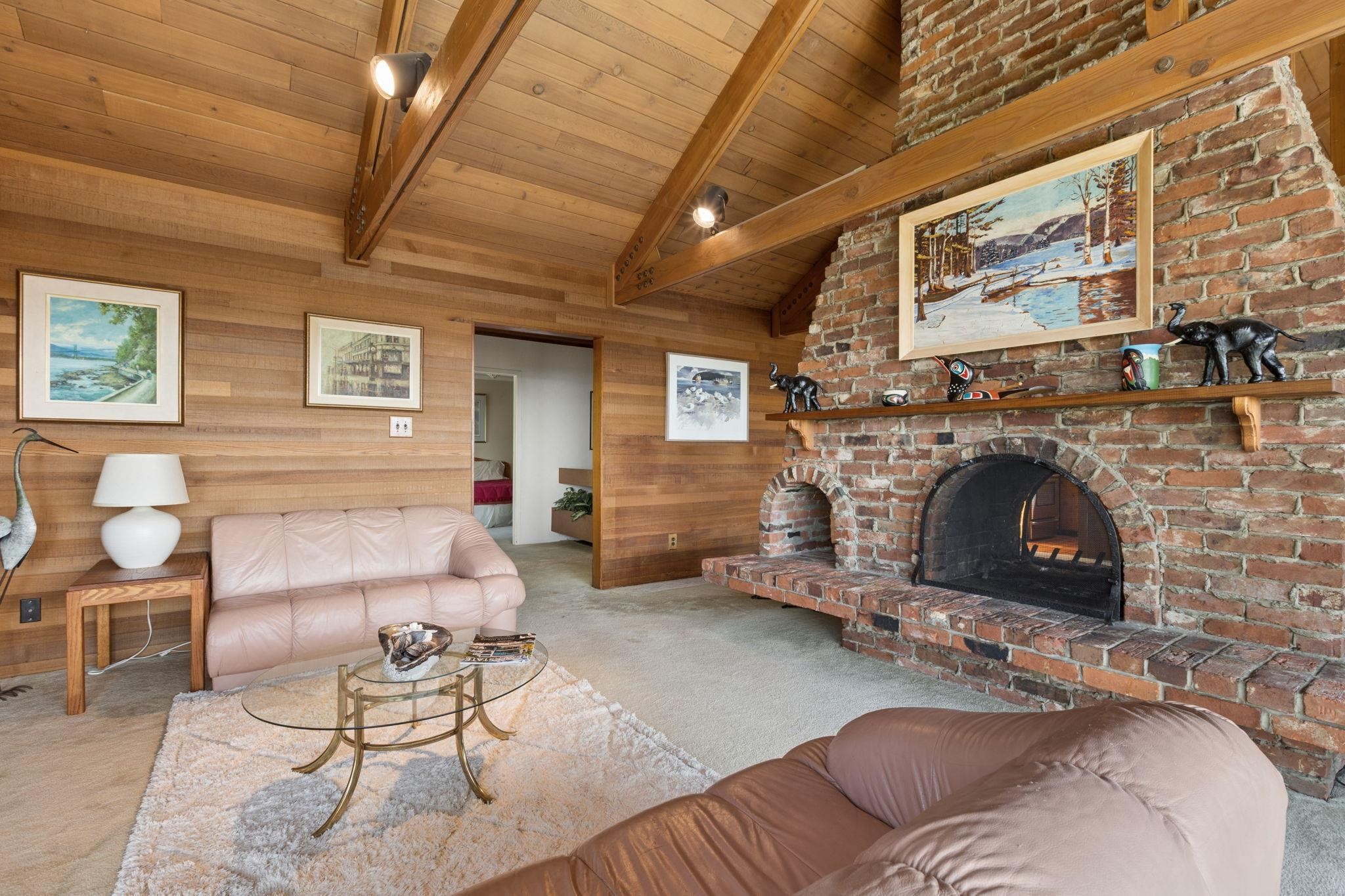 1092 Duchess Avenue, West Vancouver, BC