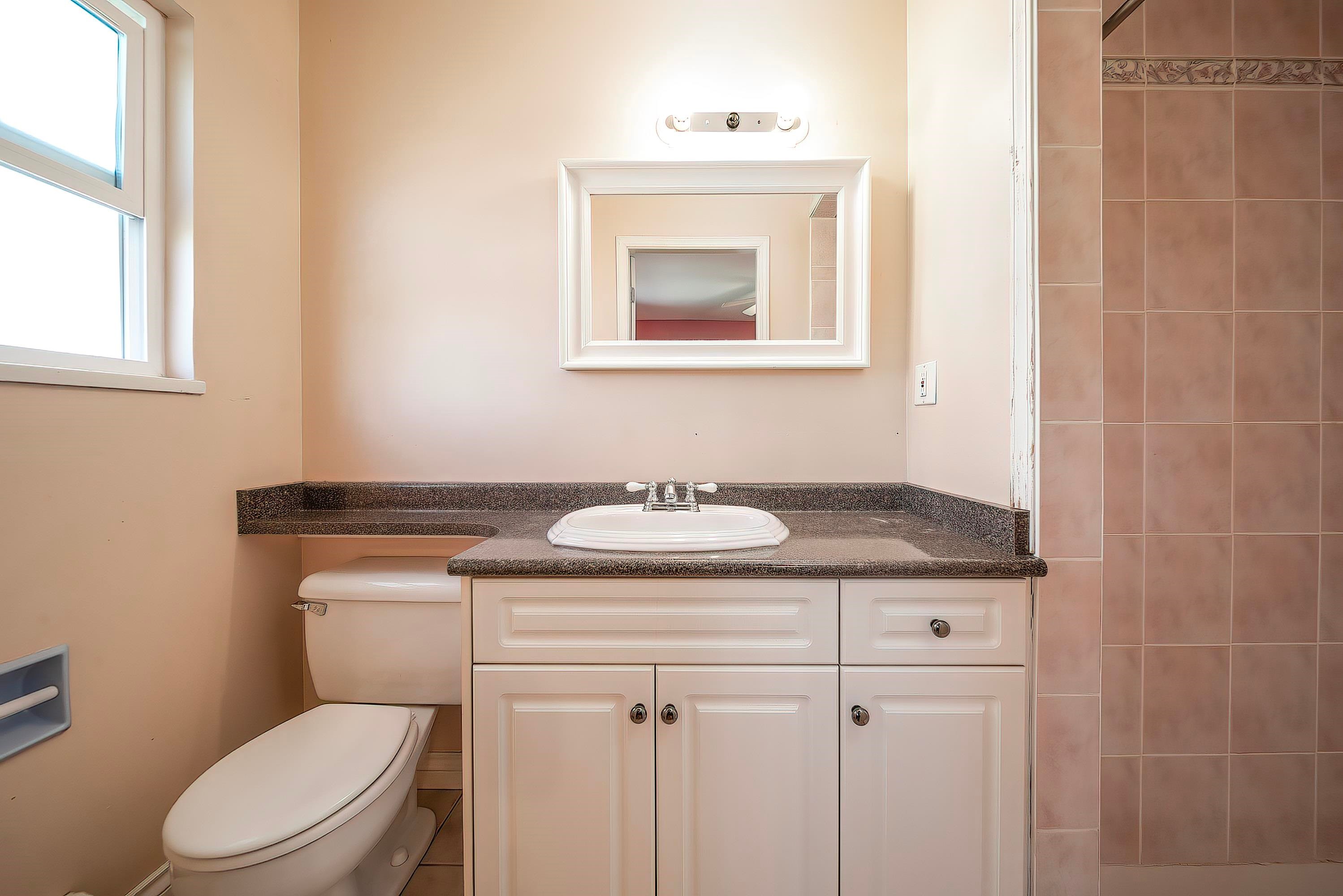951 Everett Crescent, Burnaby, BC