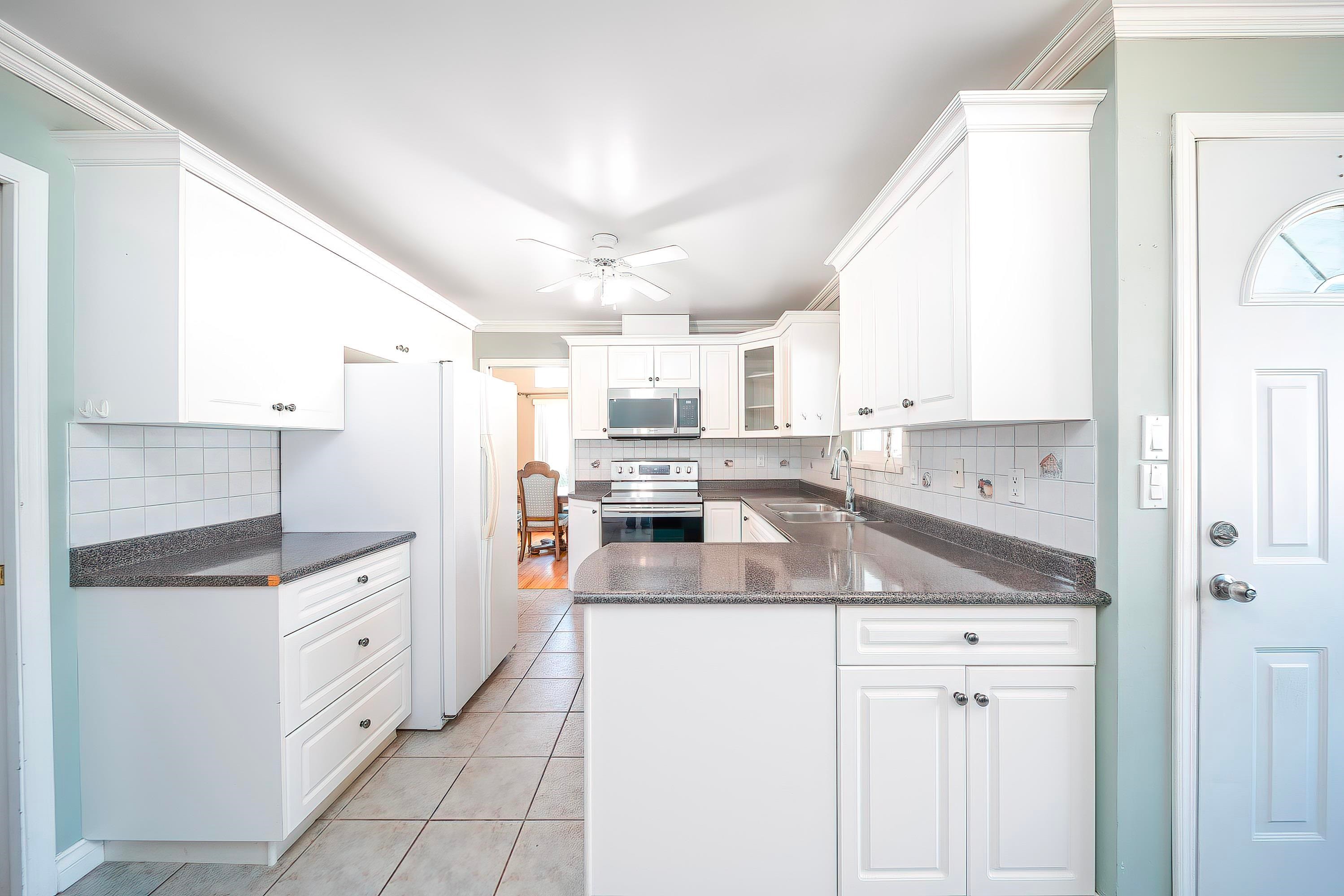 951 Everett Crescent, Burnaby, BC