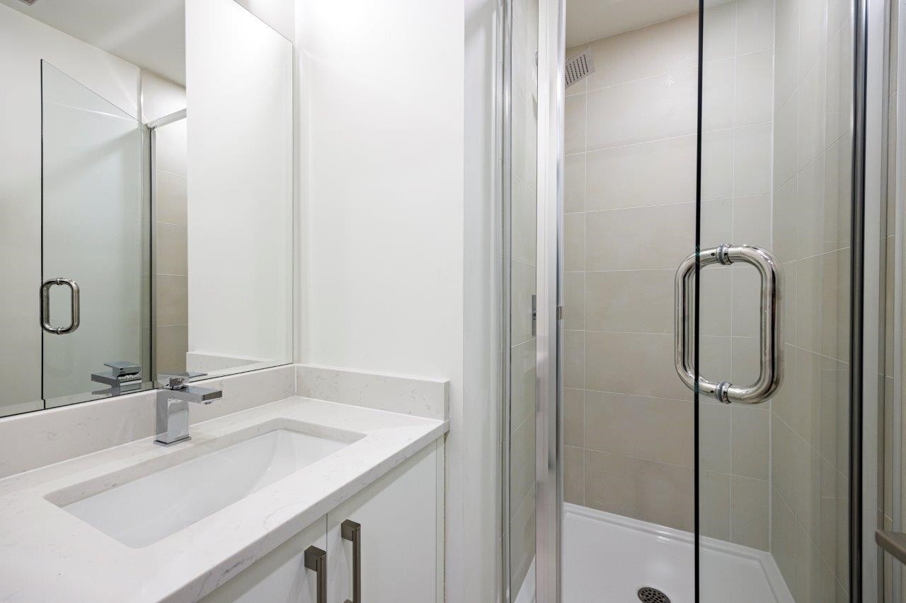 254 18Th Street E, North Vancouver, BC