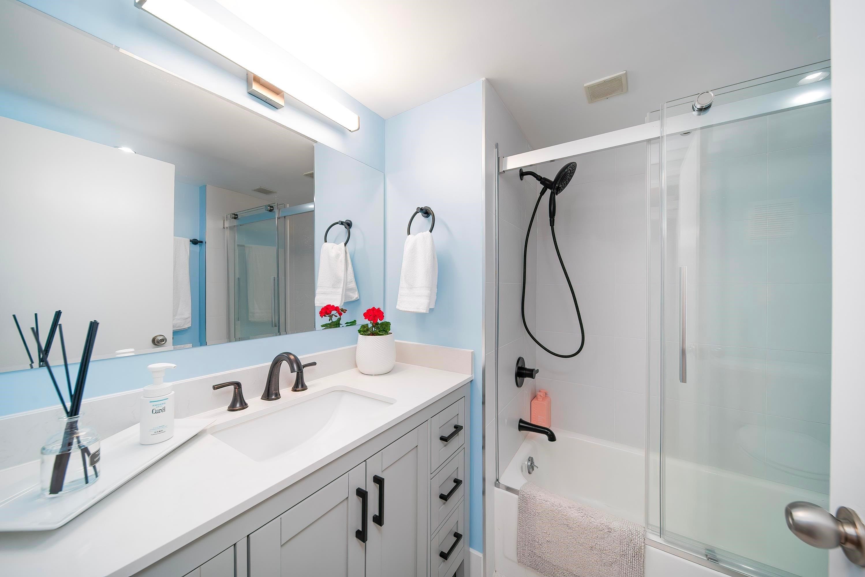 4096 Sunset Boulevard, North Vancouver, BC