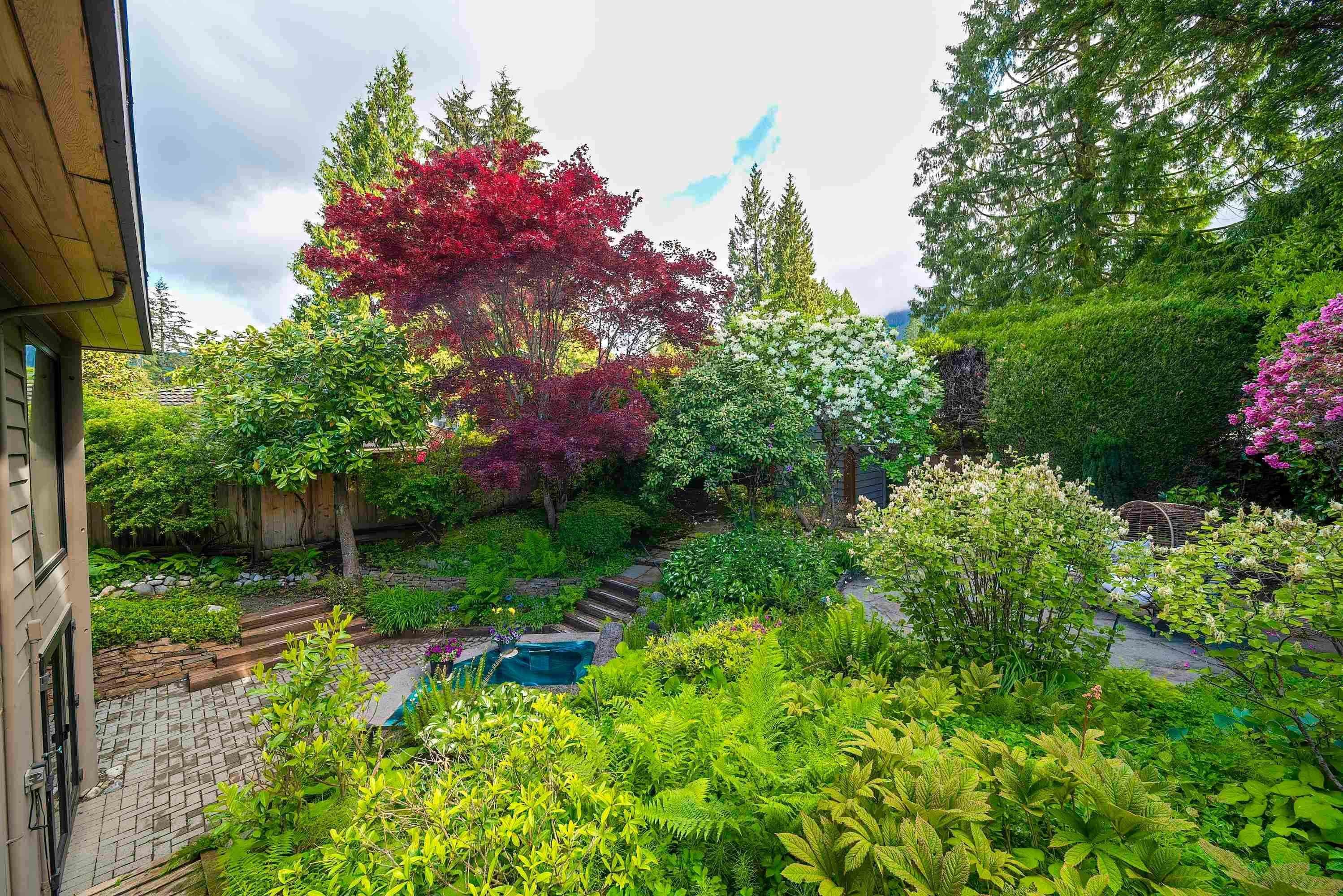 4096 Sunset Boulevard, North Vancouver, BC