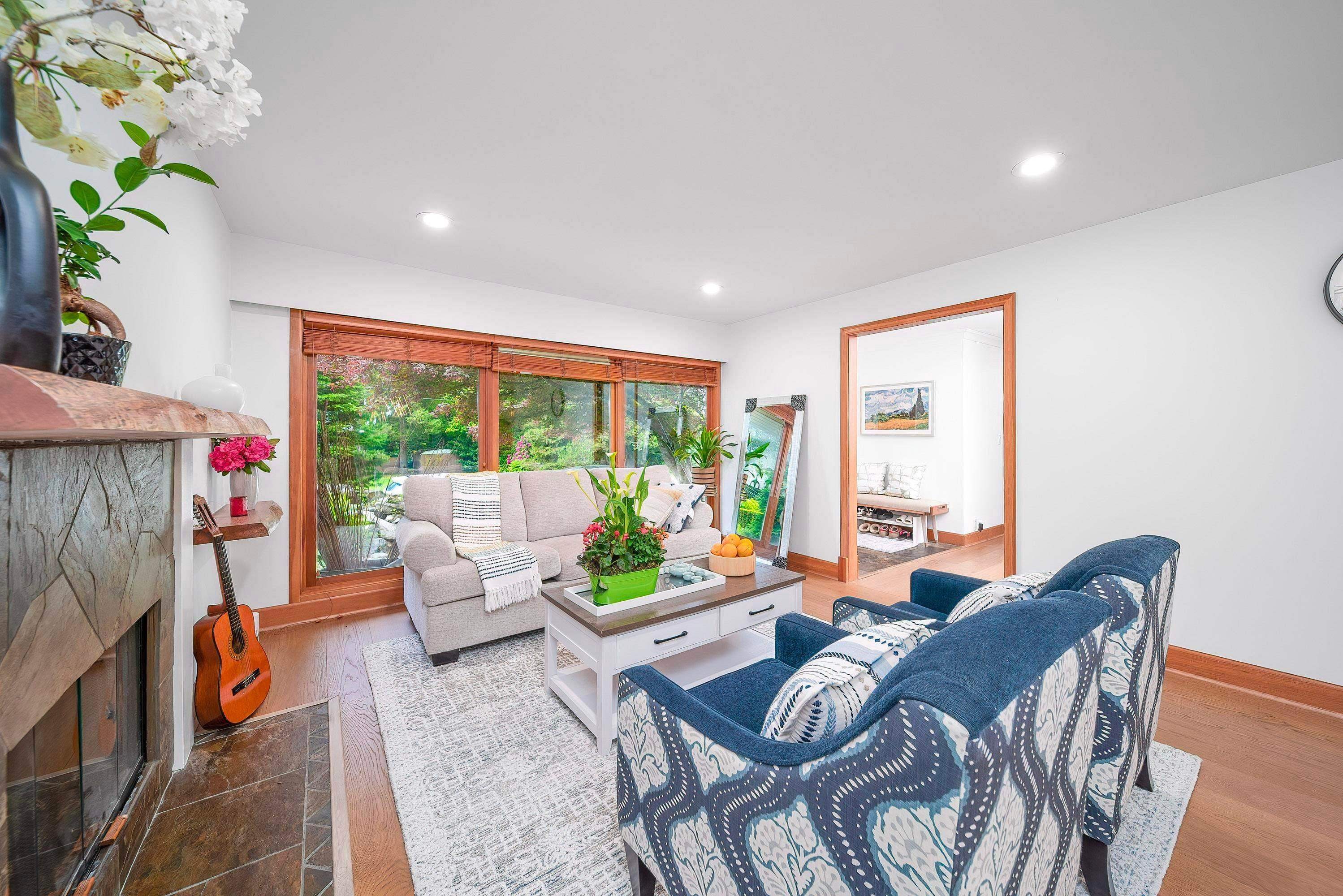 4096 Sunset Boulevard, North Vancouver, BC