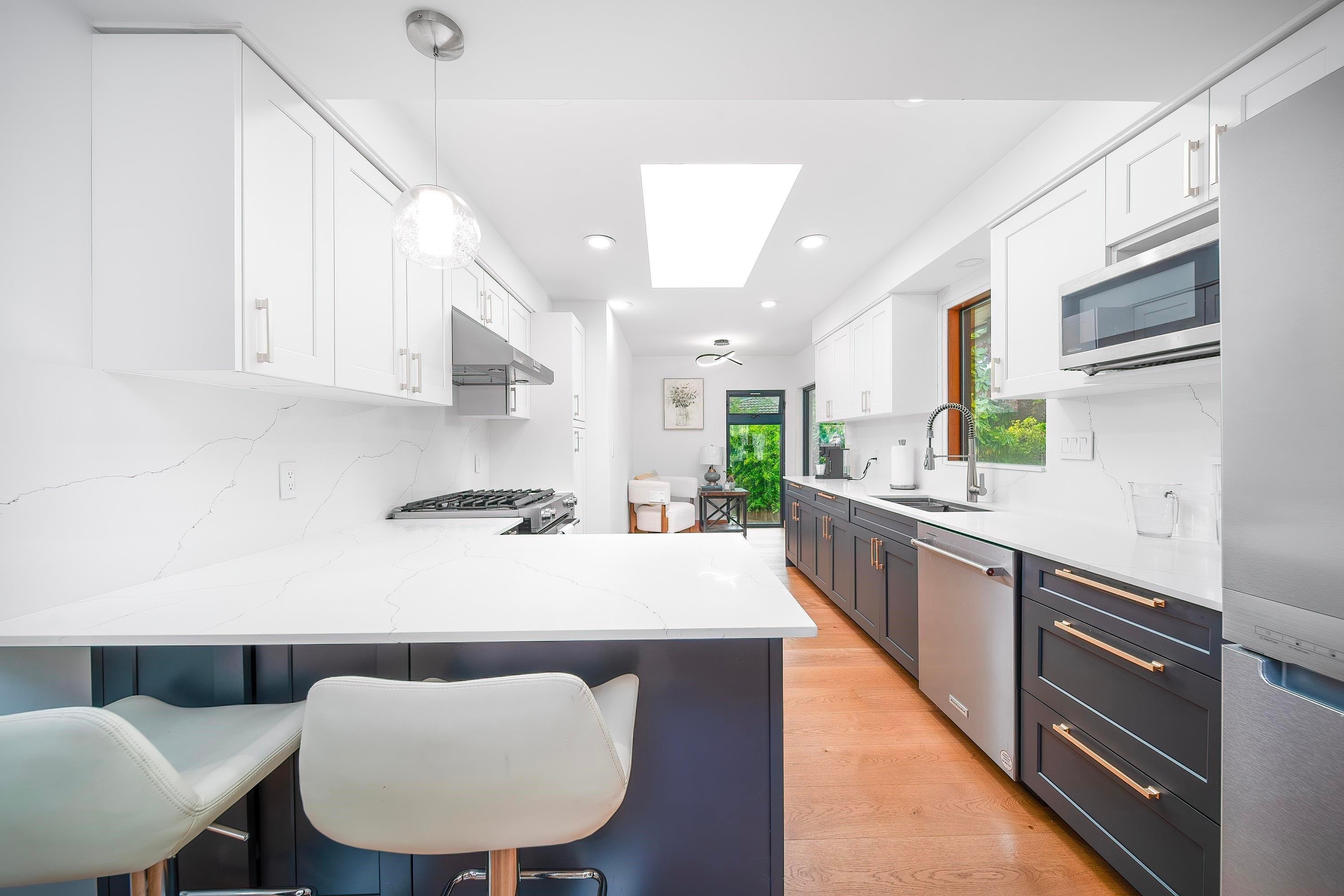 4096 Sunset Boulevard, North Vancouver, BC