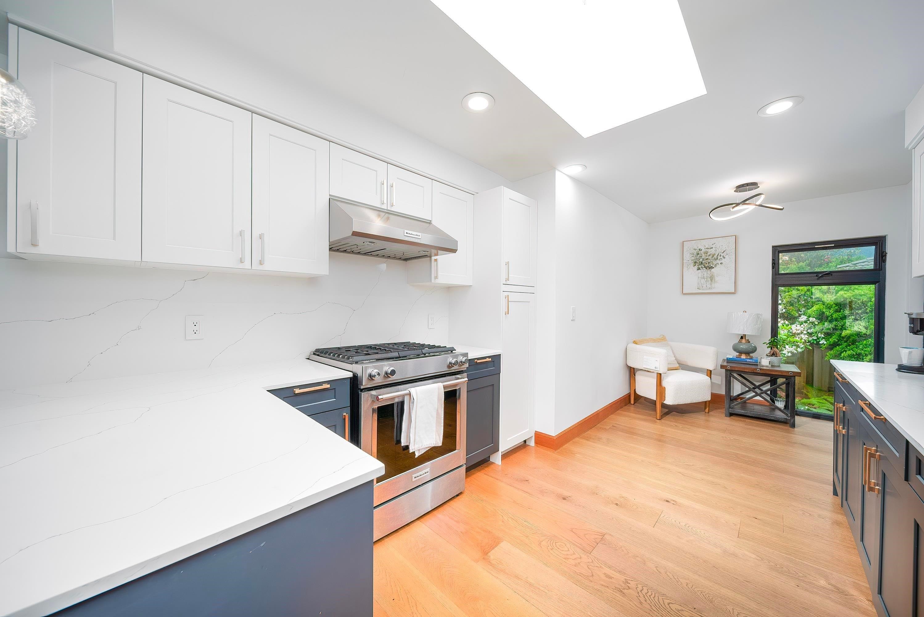 4096 Sunset Boulevard, North Vancouver, BC