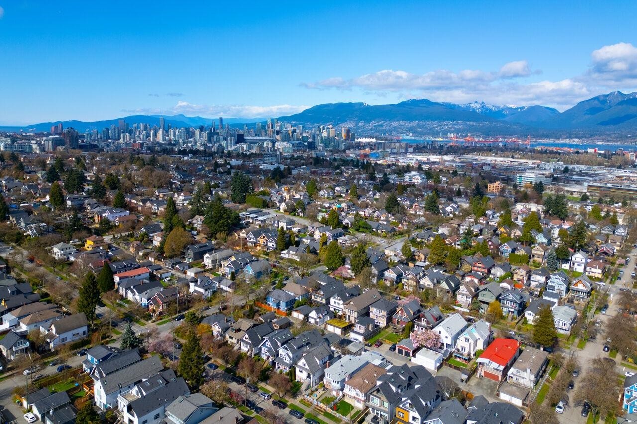1026 13Th Avenue E, Vancouver, BC