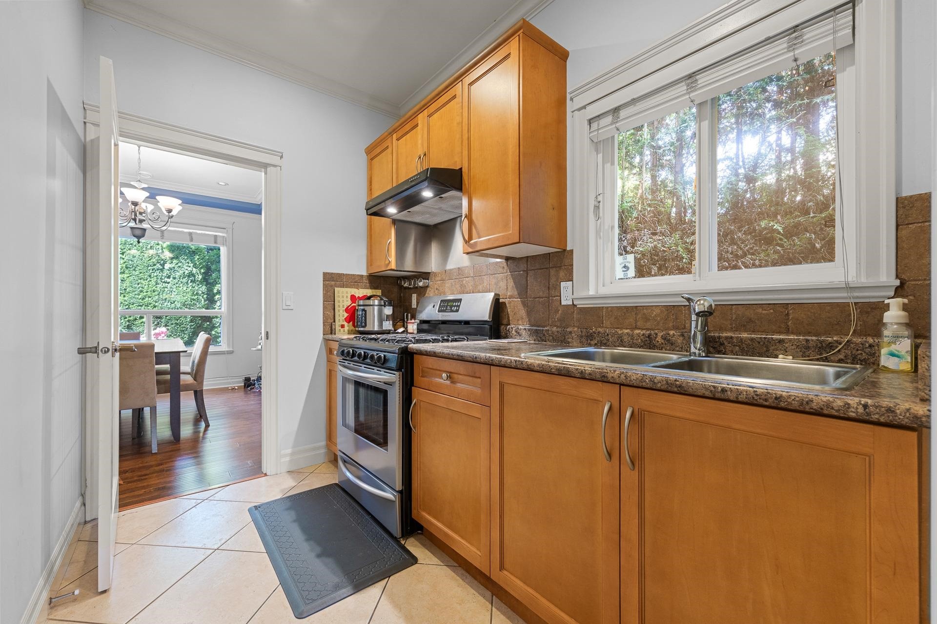 9044 Railway Avenue, Richmond, BC