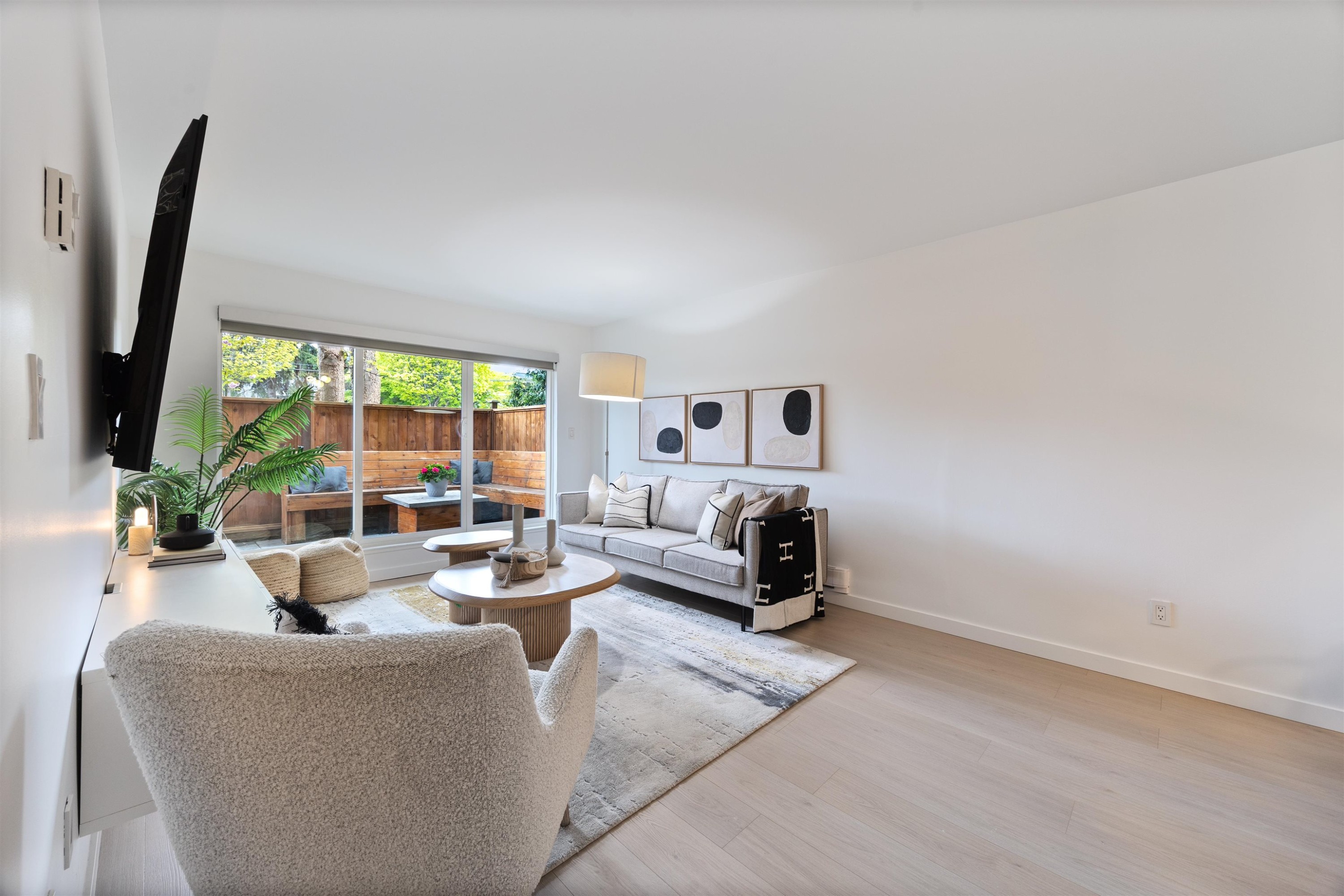 105-1440 Broadway E, Vancouver, BC
