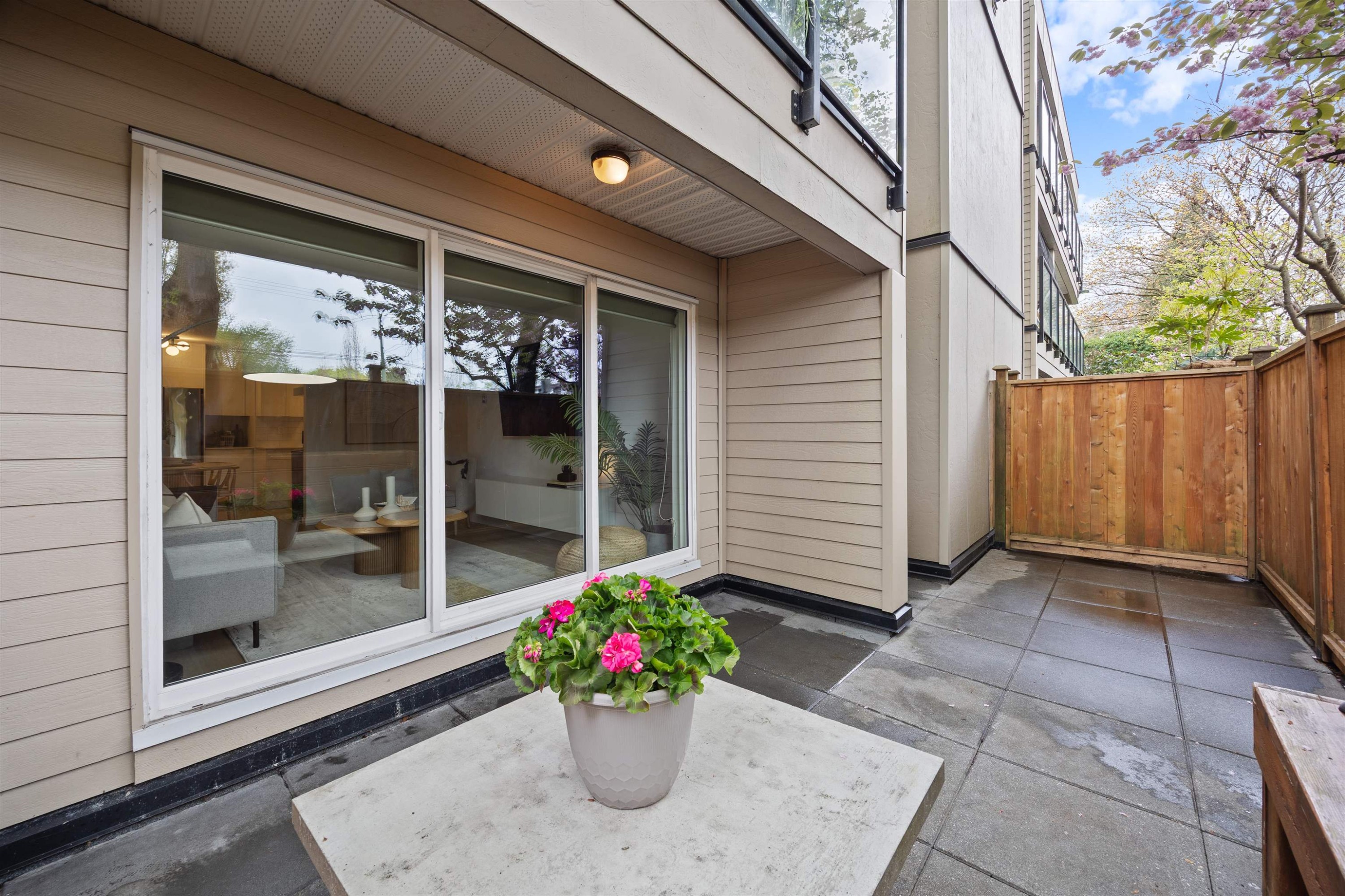 105-1440 Broadway E, Vancouver, BC