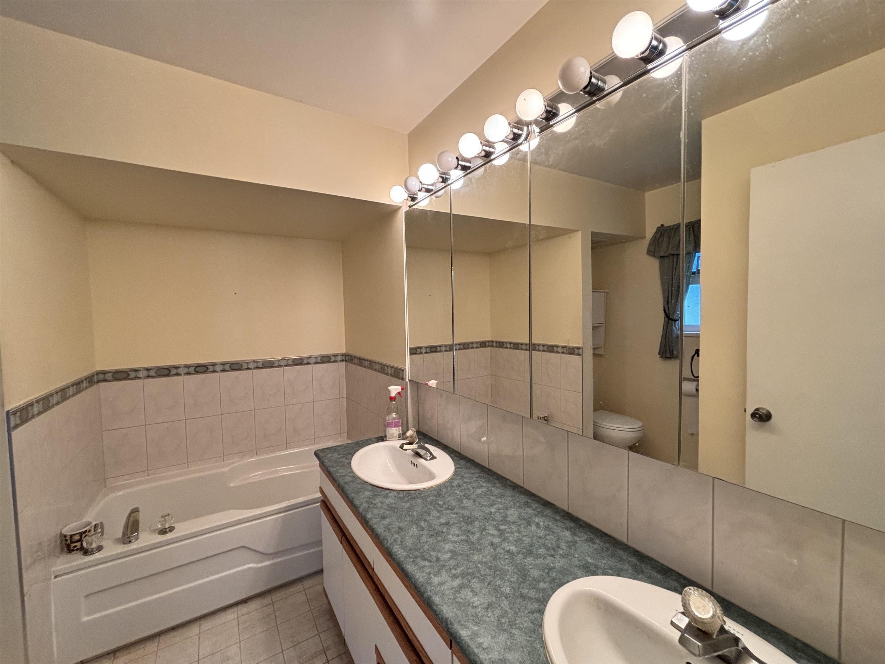 4740 Mclure Avenue, Richmond, BC