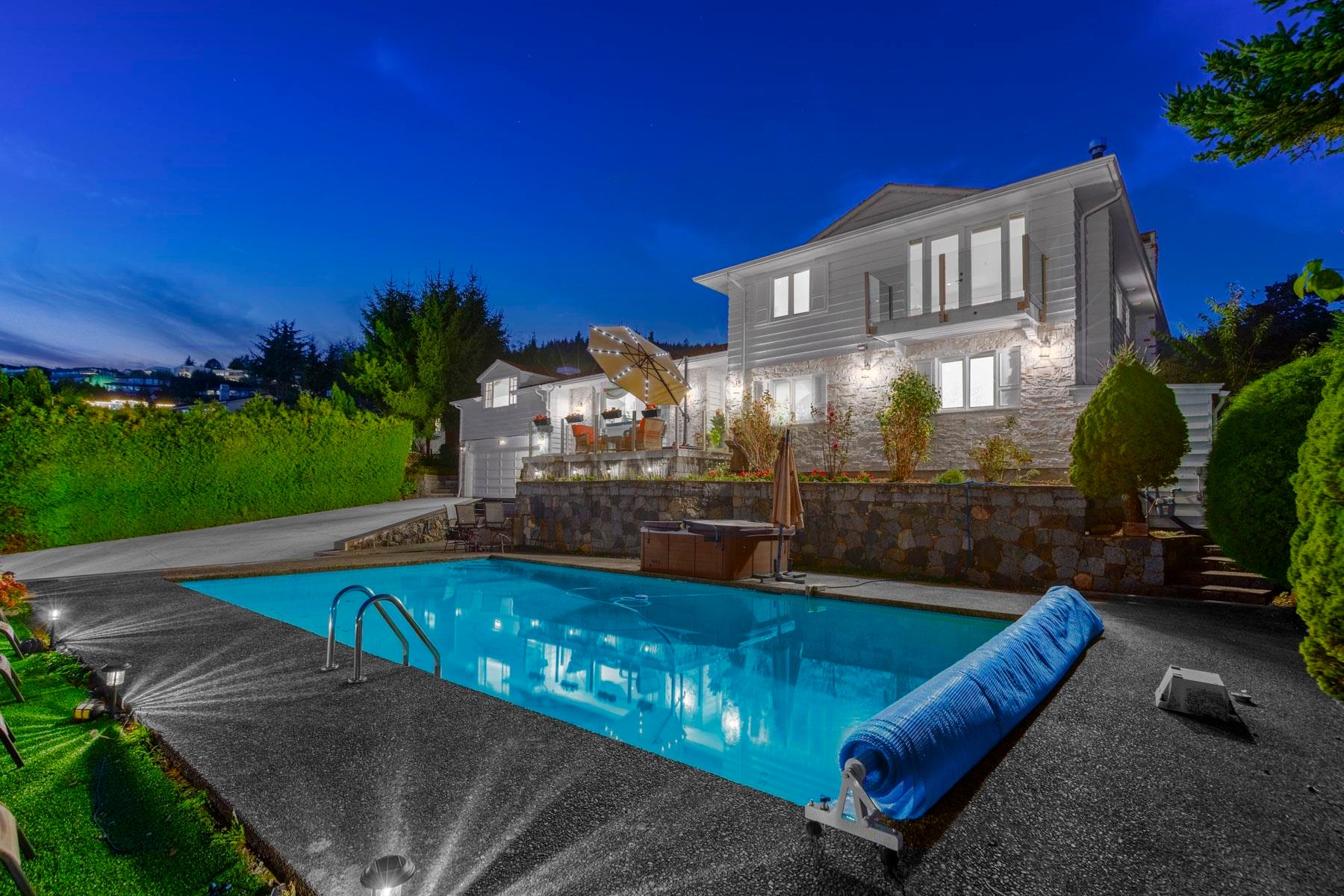 1391 Chartwell Drive, West Vancouver, BC