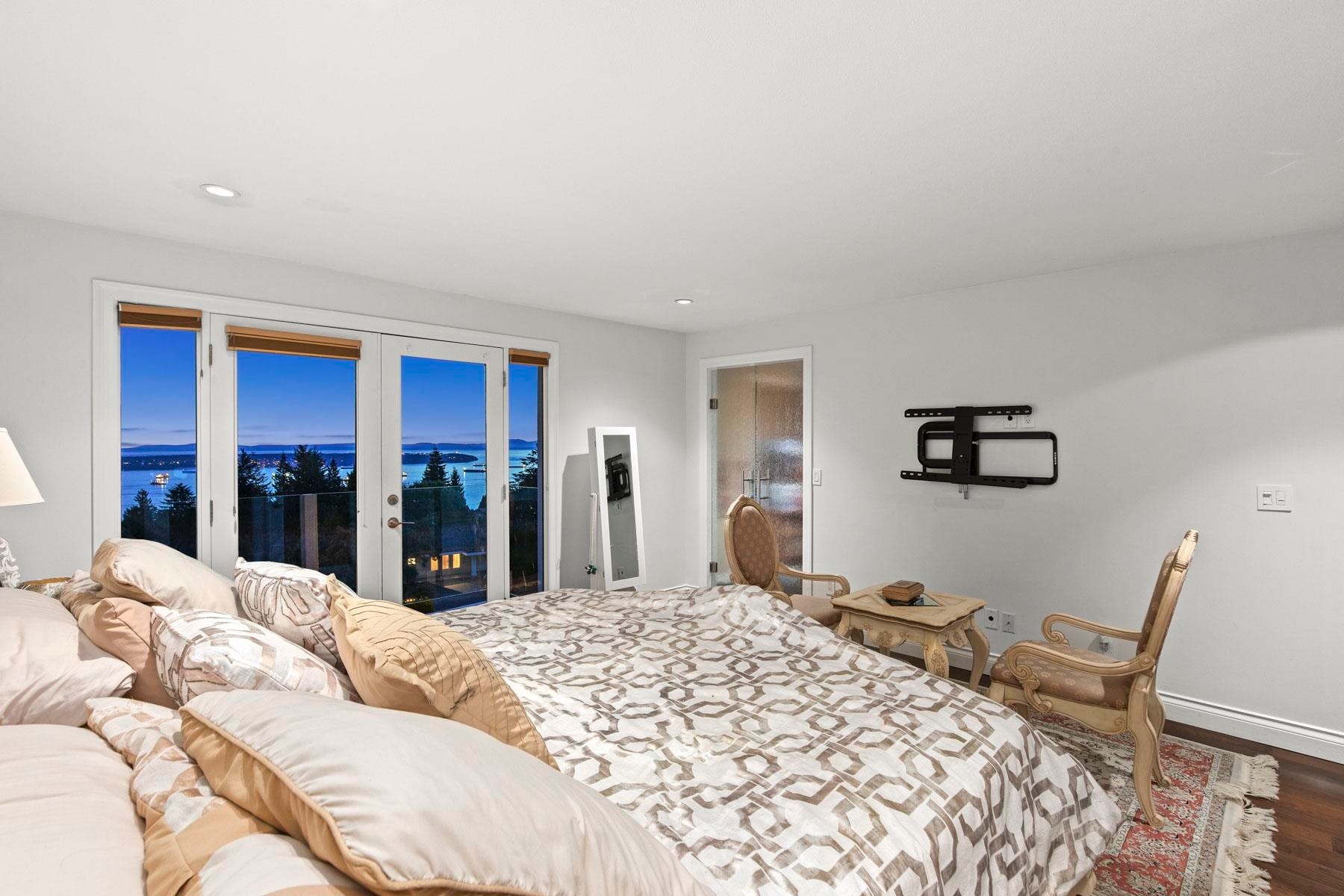 1391 Chartwell Drive, West Vancouver, BC