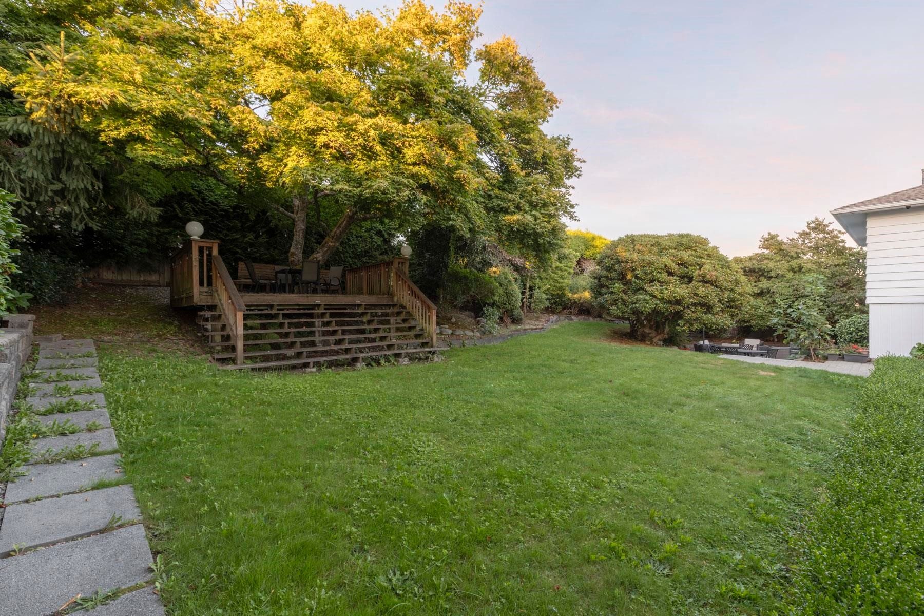 1391 Chartwell Drive, West Vancouver, BC