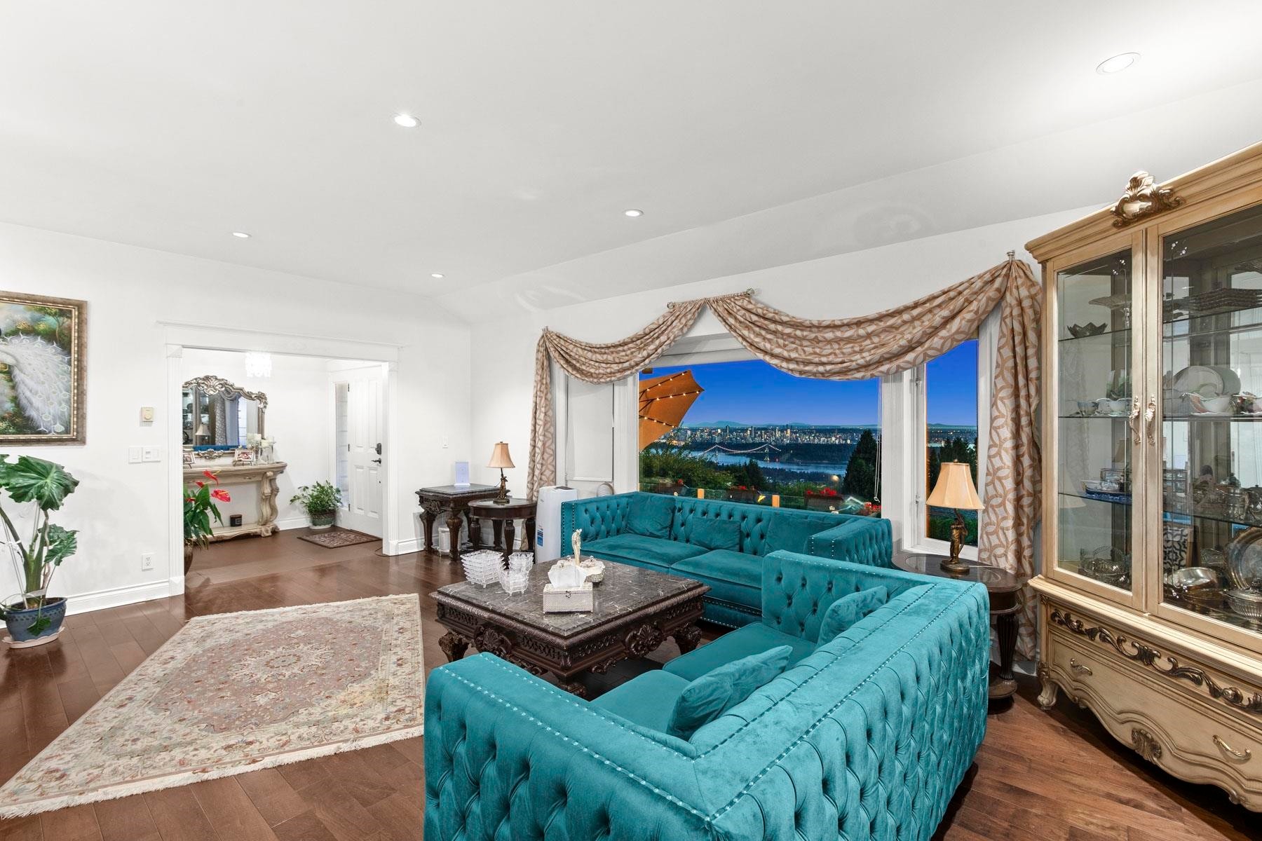 1391 Chartwell Drive, West Vancouver, BC