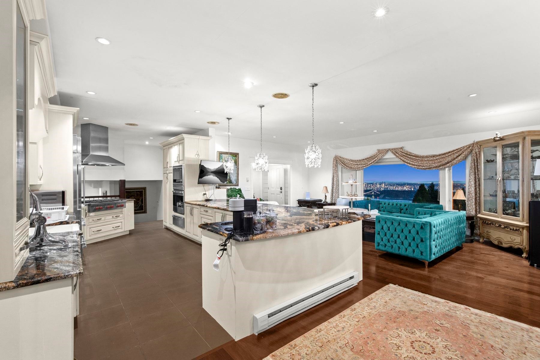 1391 Chartwell Drive, West Vancouver, BC