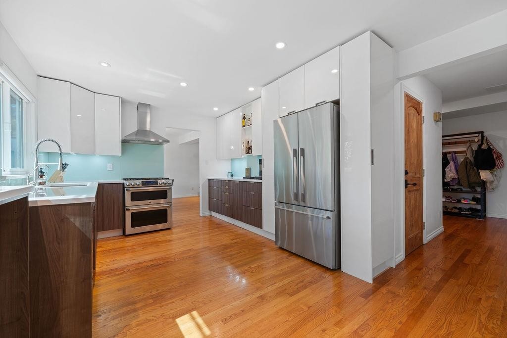 707 Braemar Road E, North Vancouver, BC