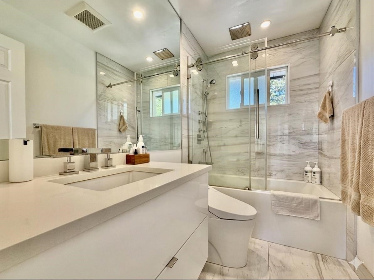 3362 Manning Crescent, North Vancouver, BC
