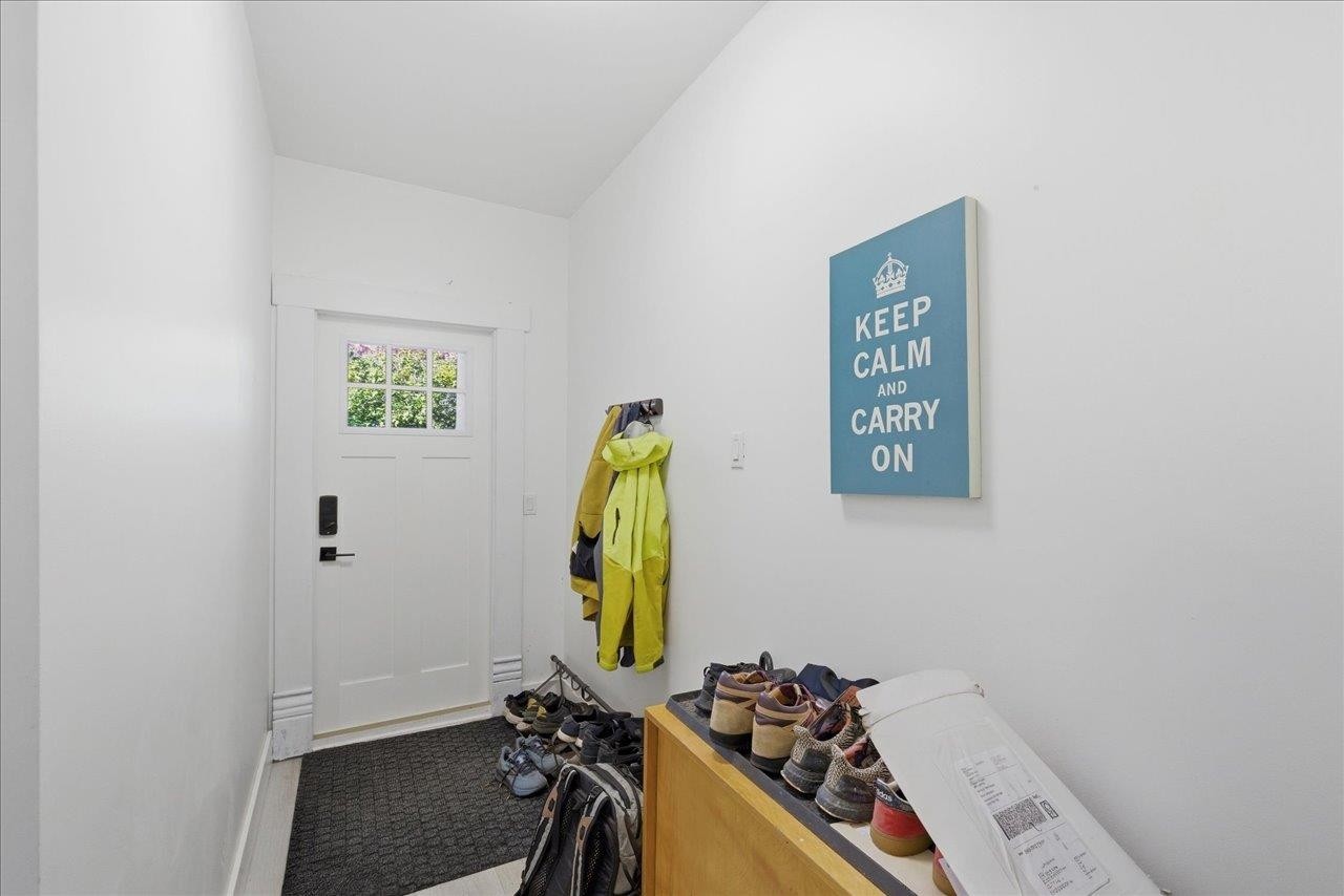 14 14Th Avenue W, Vancouver, BC
