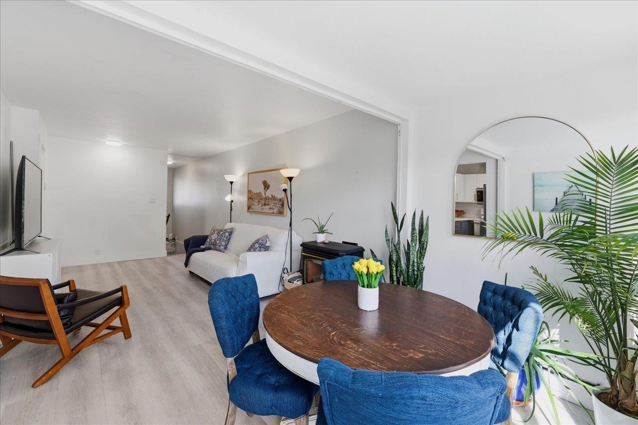 14 14Th Avenue W, Vancouver, BC