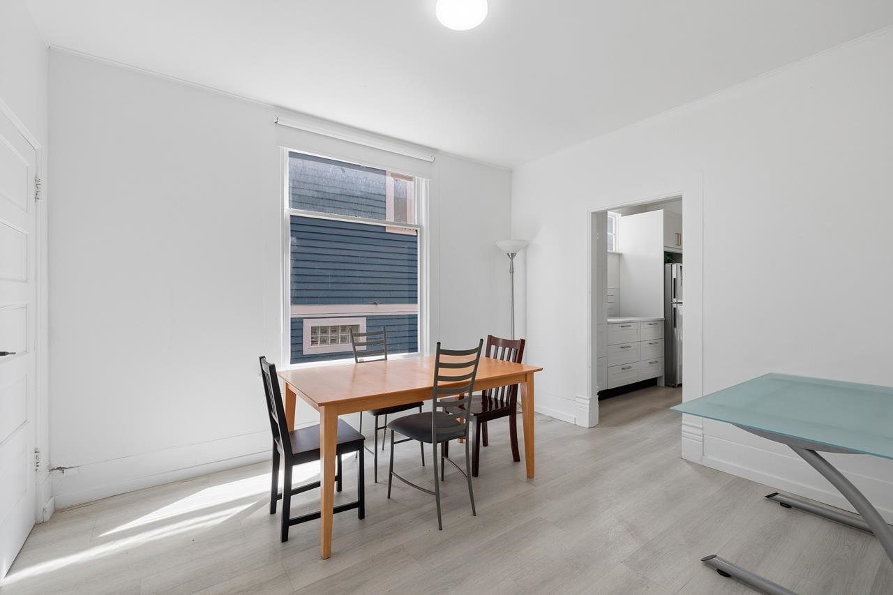 14 14Th Avenue W, Vancouver, BC