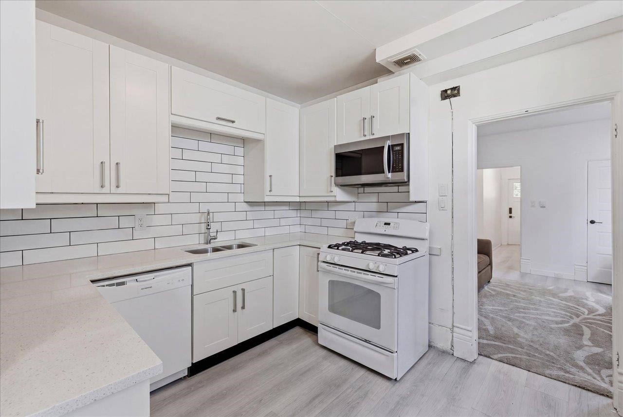 14 14Th Avenue W, Vancouver, BC