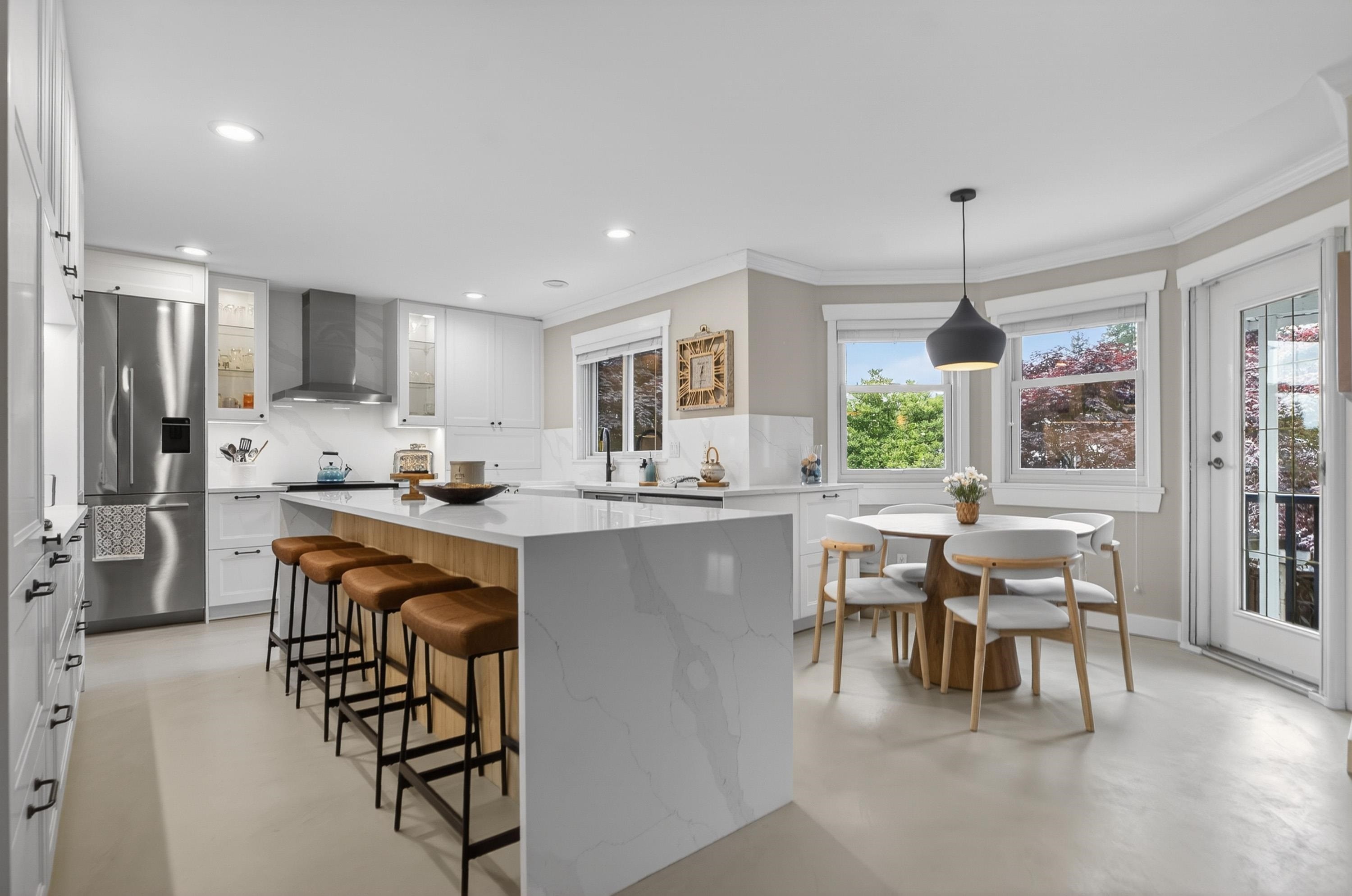 209 Ravine Drive, Port Moody, BC