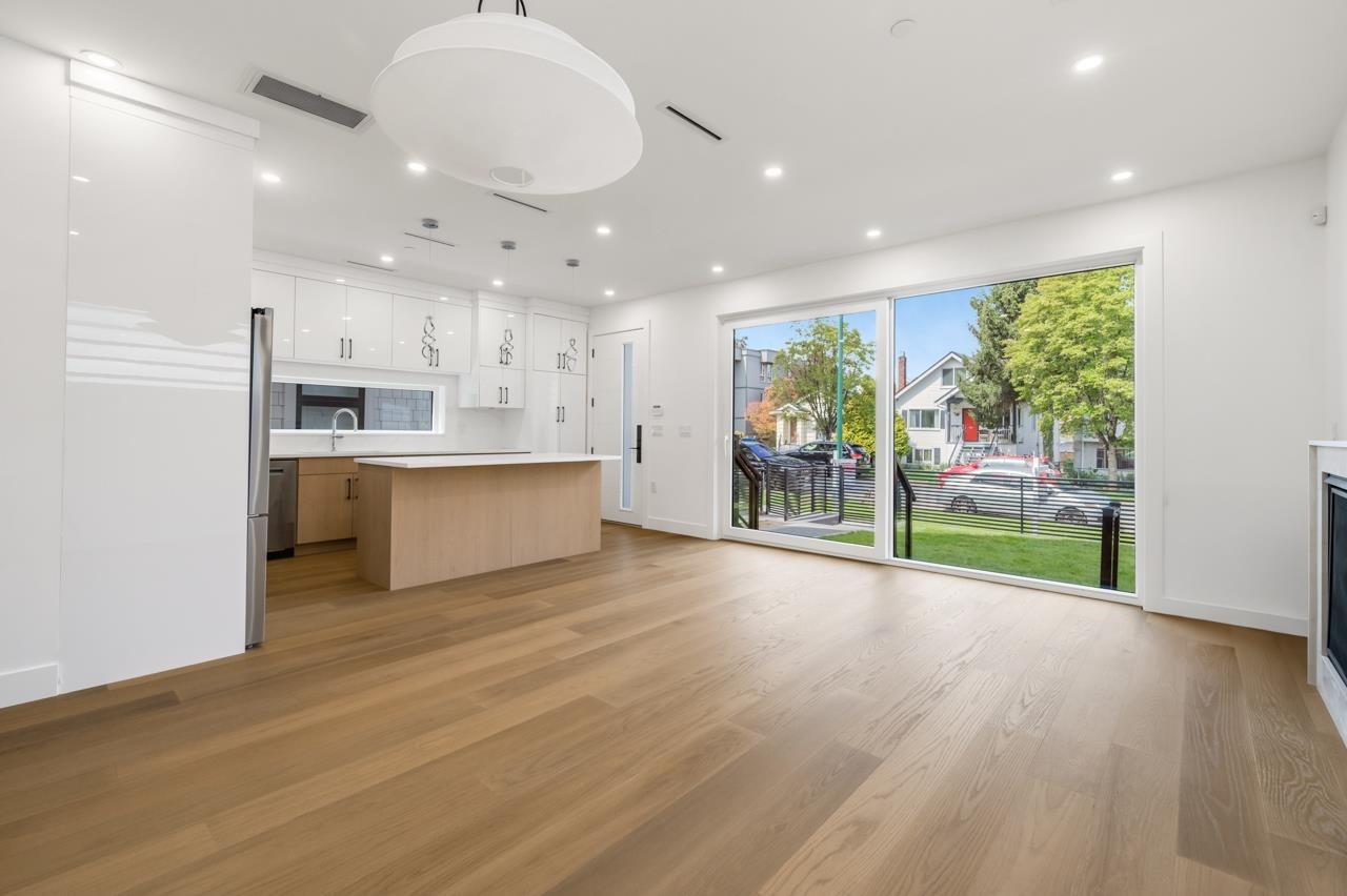 1-950 W 17Th Avenue, Vancouver, BC