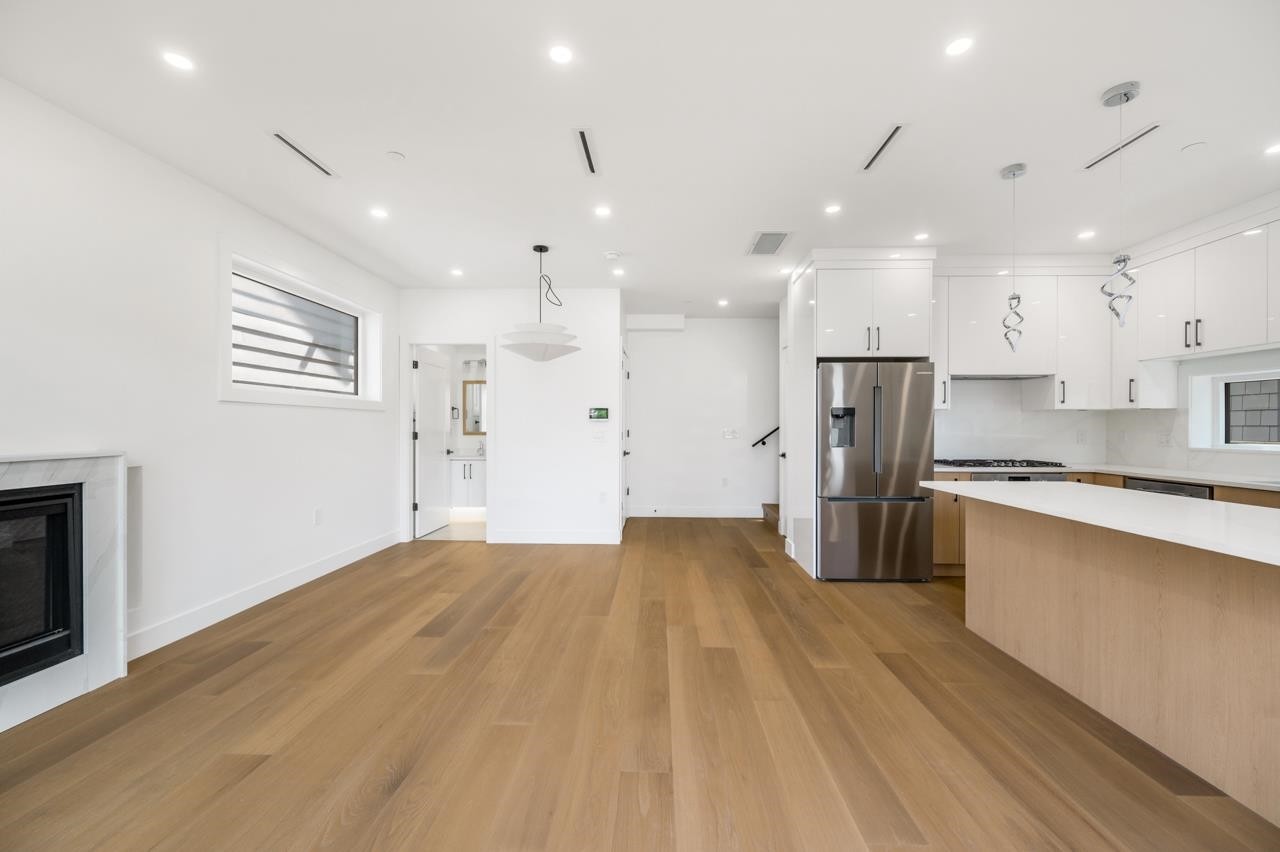 1-950 W 17Th Avenue, Vancouver, BC