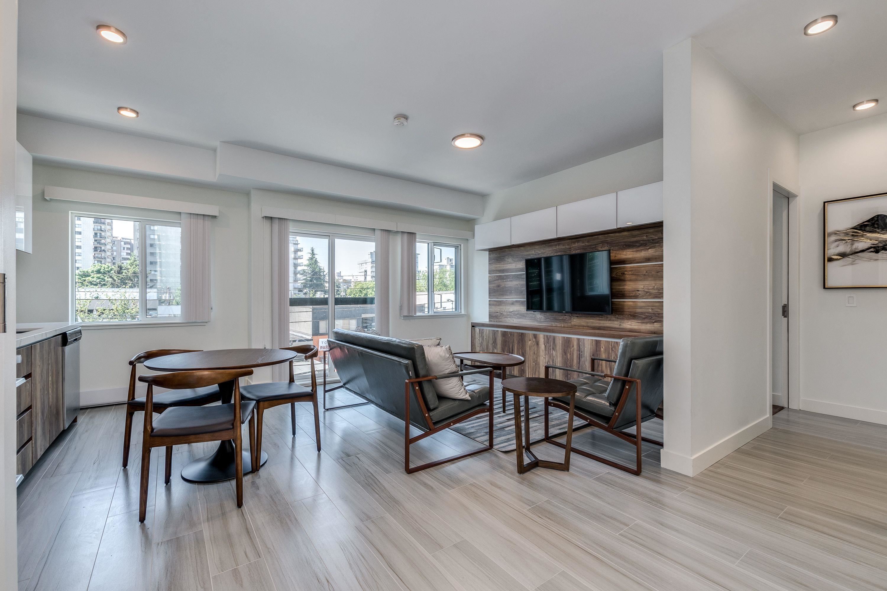 206-1168 Pendrell, Vancouver, BC