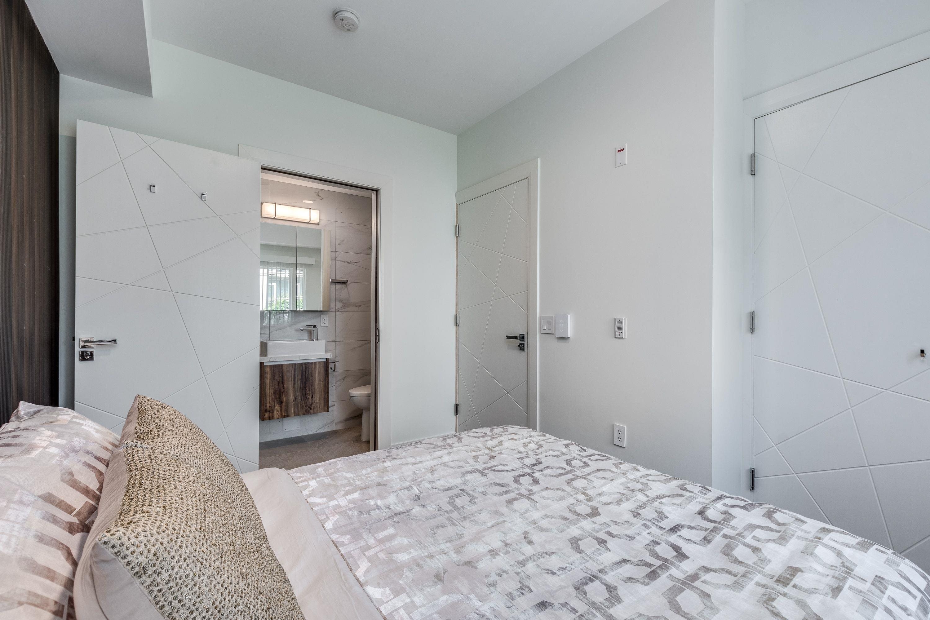 206-1168 Pendrell, Vancouver, BC