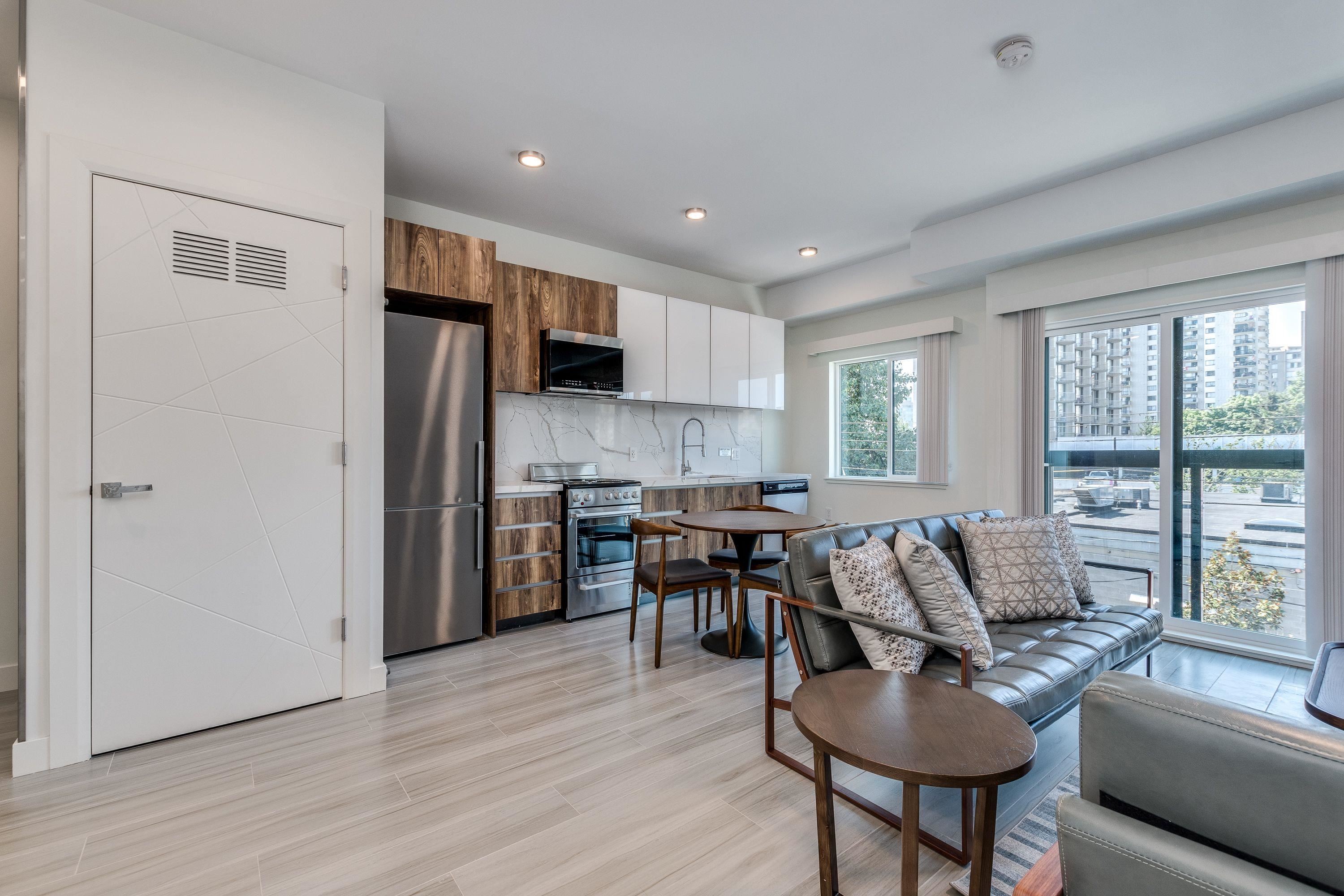 206-1168 Pendrell, Vancouver, BC