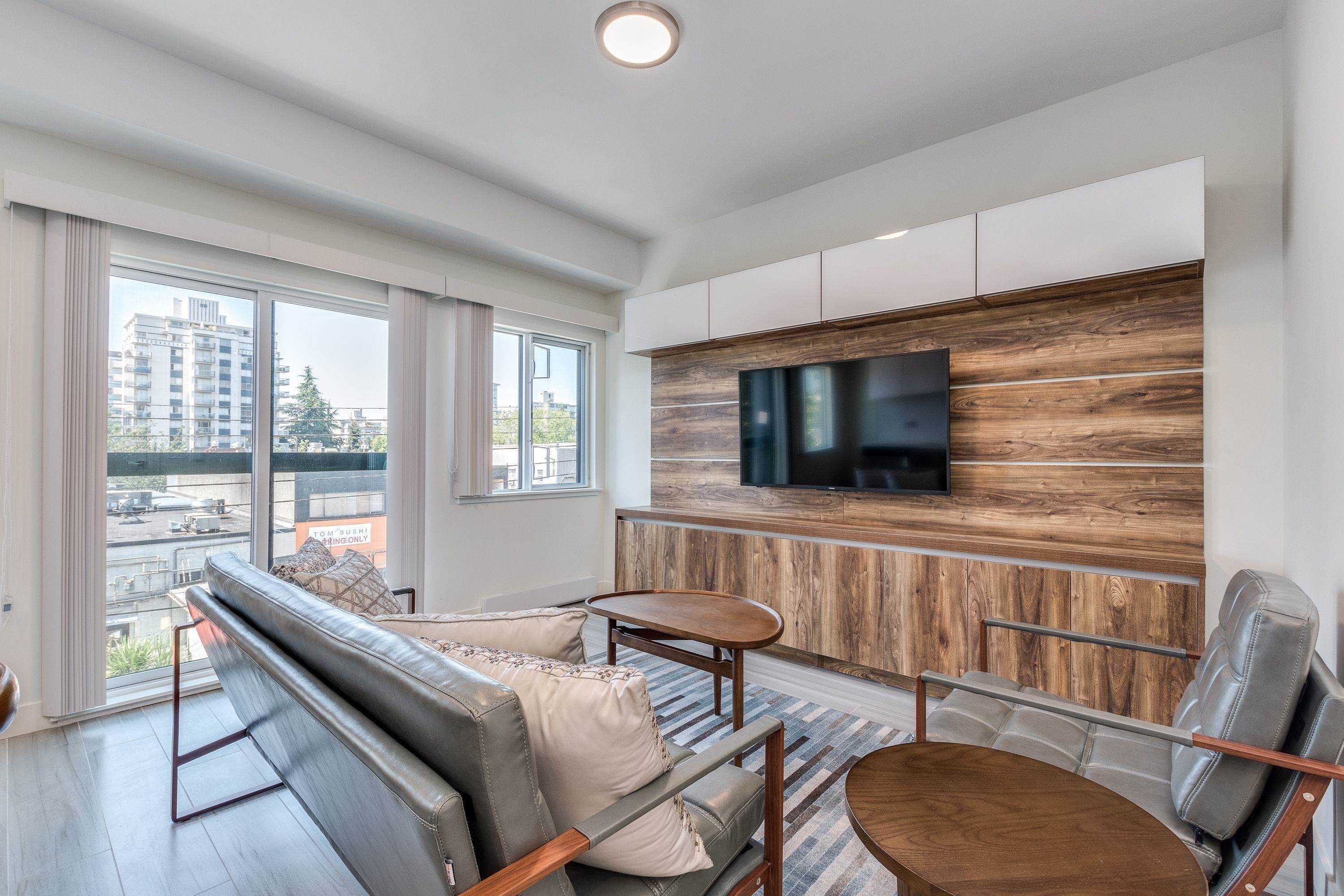206-1168 Pendrell, Vancouver, BC
