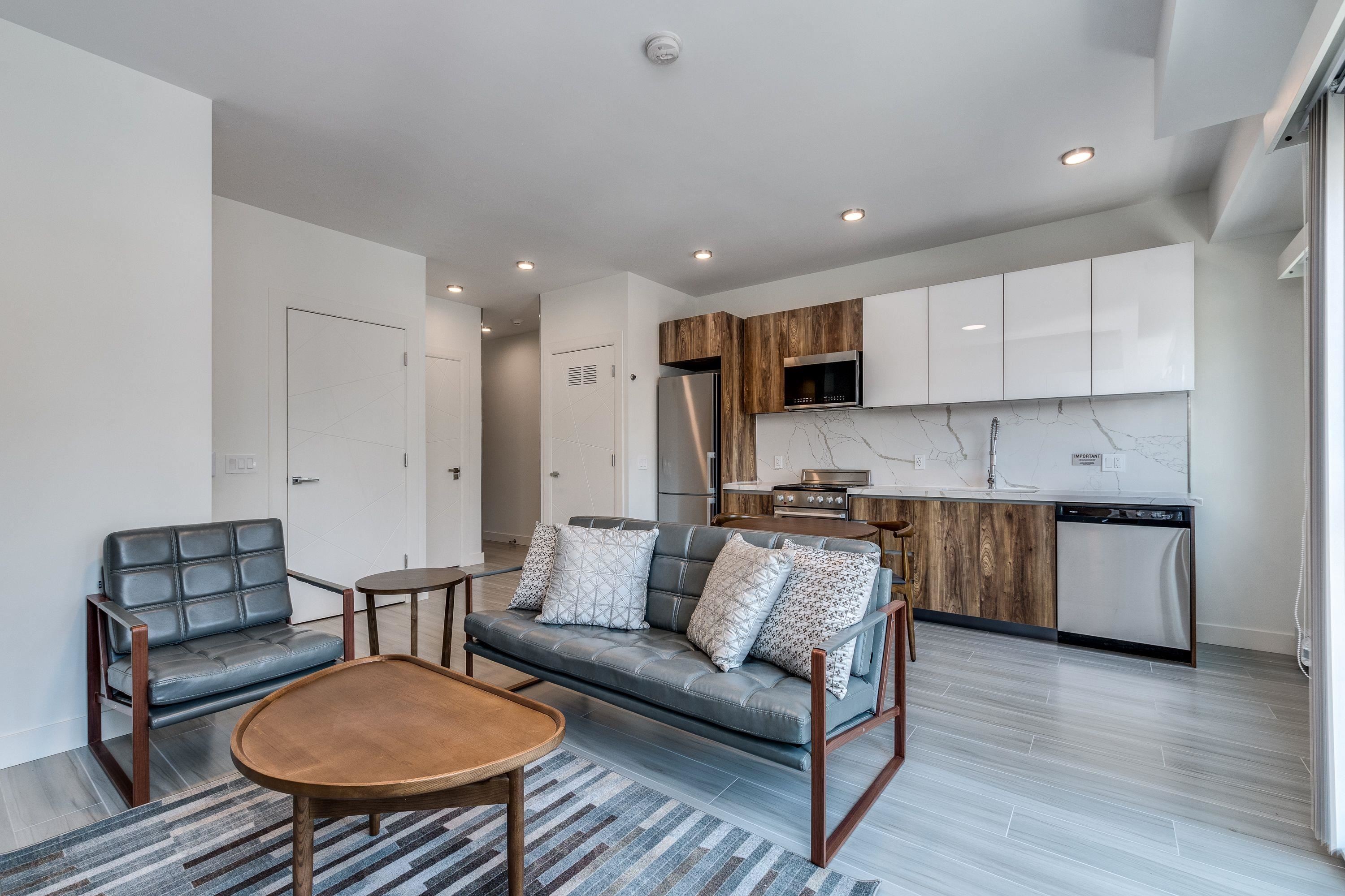 206-1168 Pendrell, Vancouver, BC