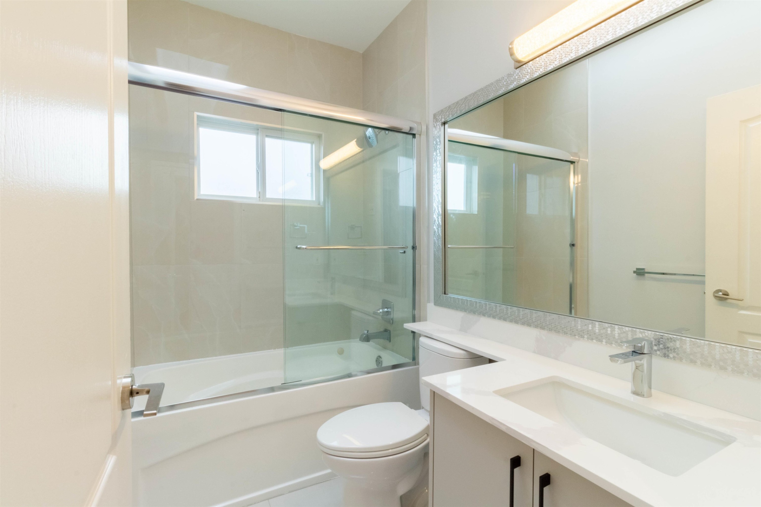 392 63Rd Avenue E, Vancouver, BC