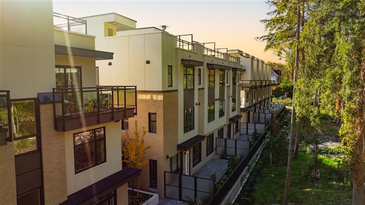 110-2050 Glenaire Drive, North Vancouver, BC