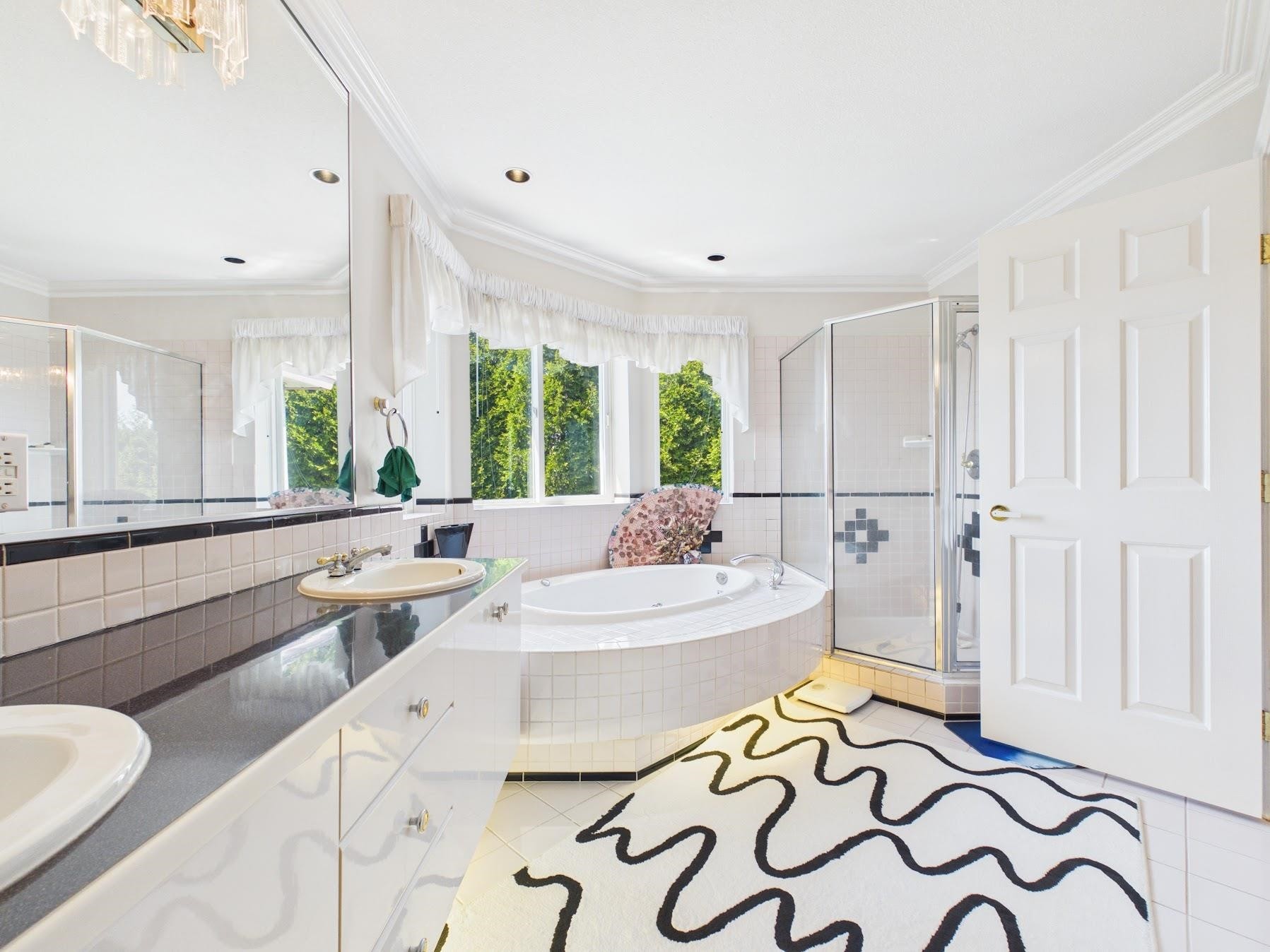 3022 Plateau Boulevard, Coquitlam, BC